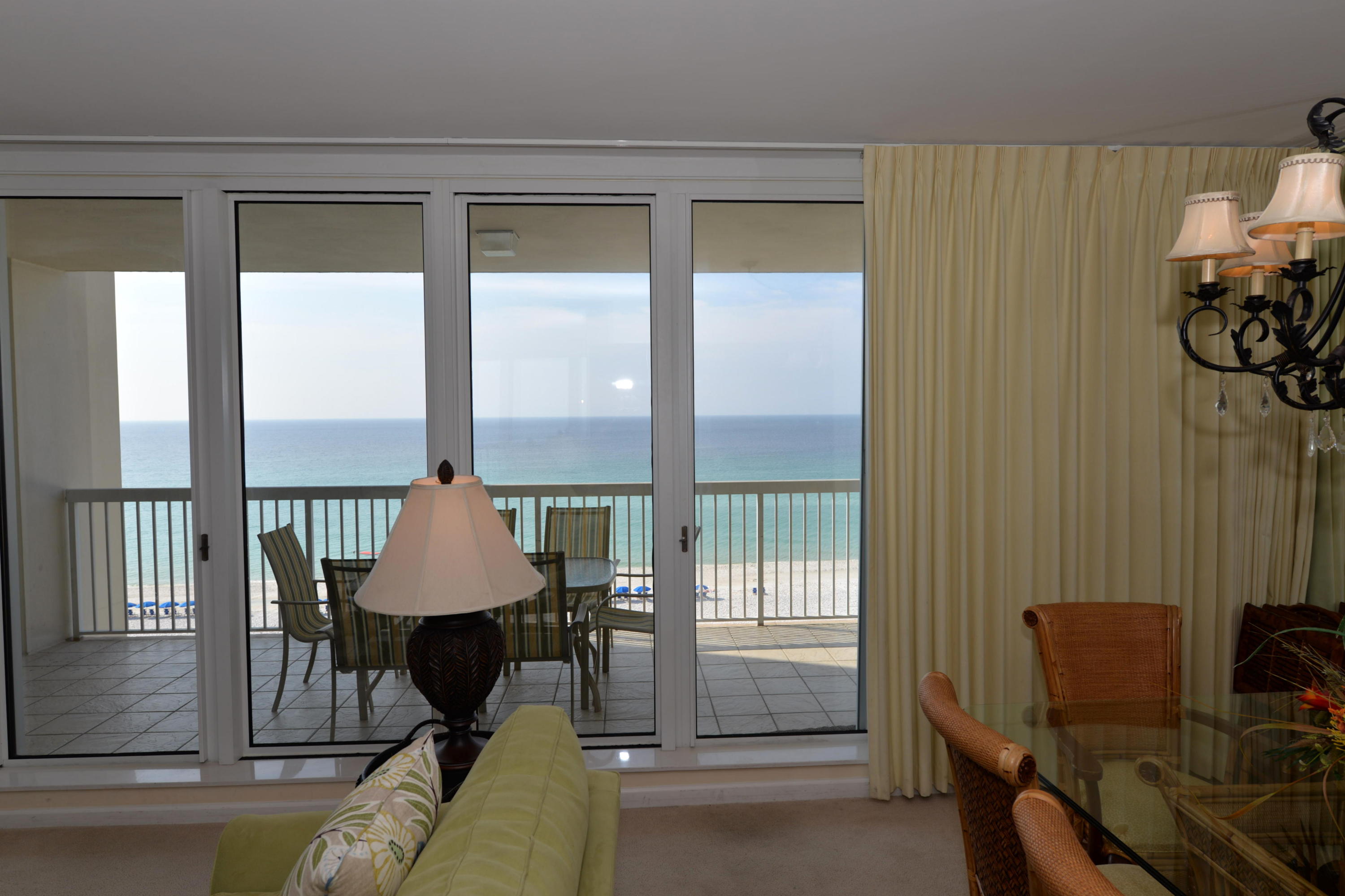 SILVER BEACH TOWERS - Residential