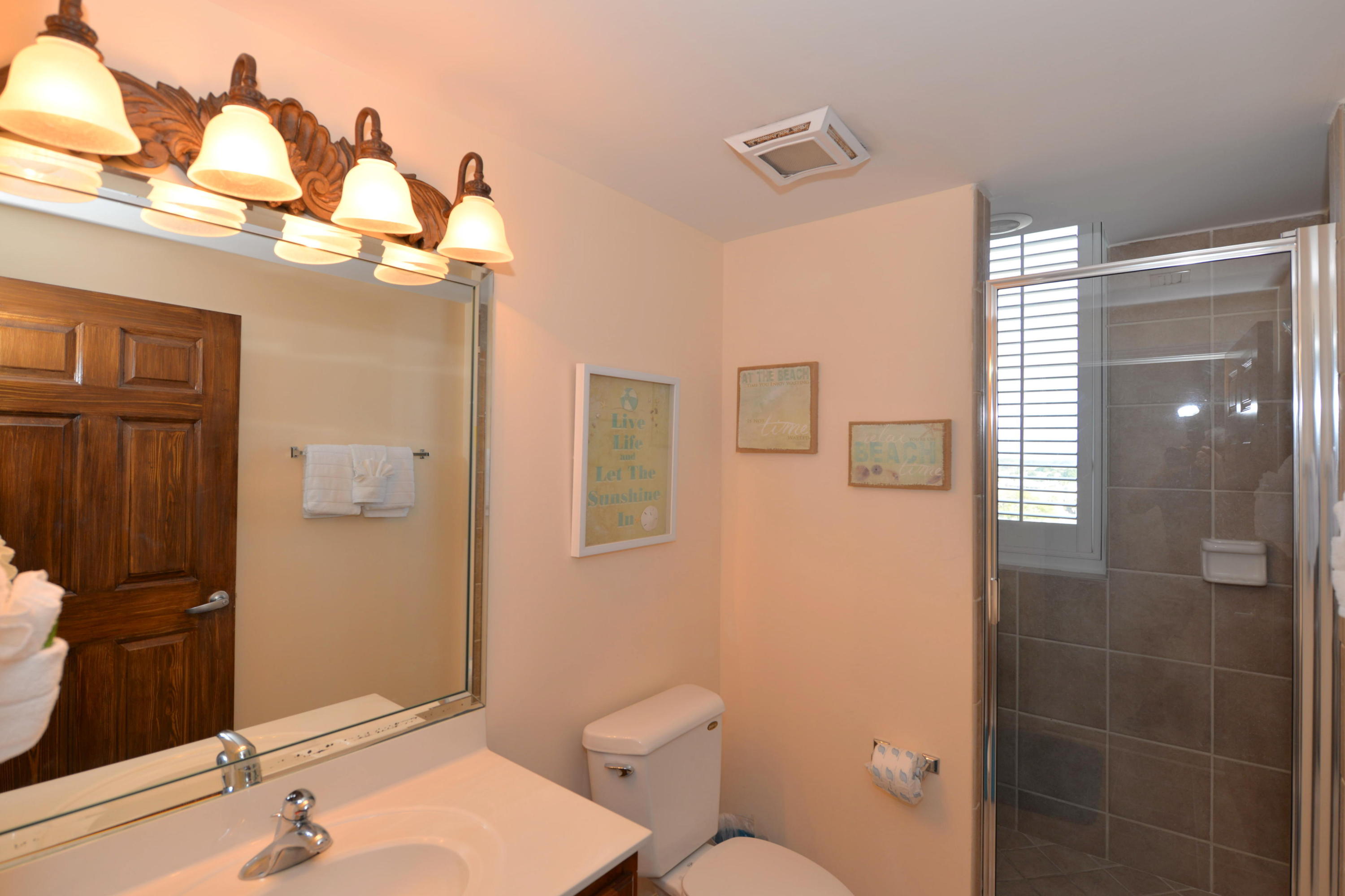SILVER BEACH TOWERS - Residential