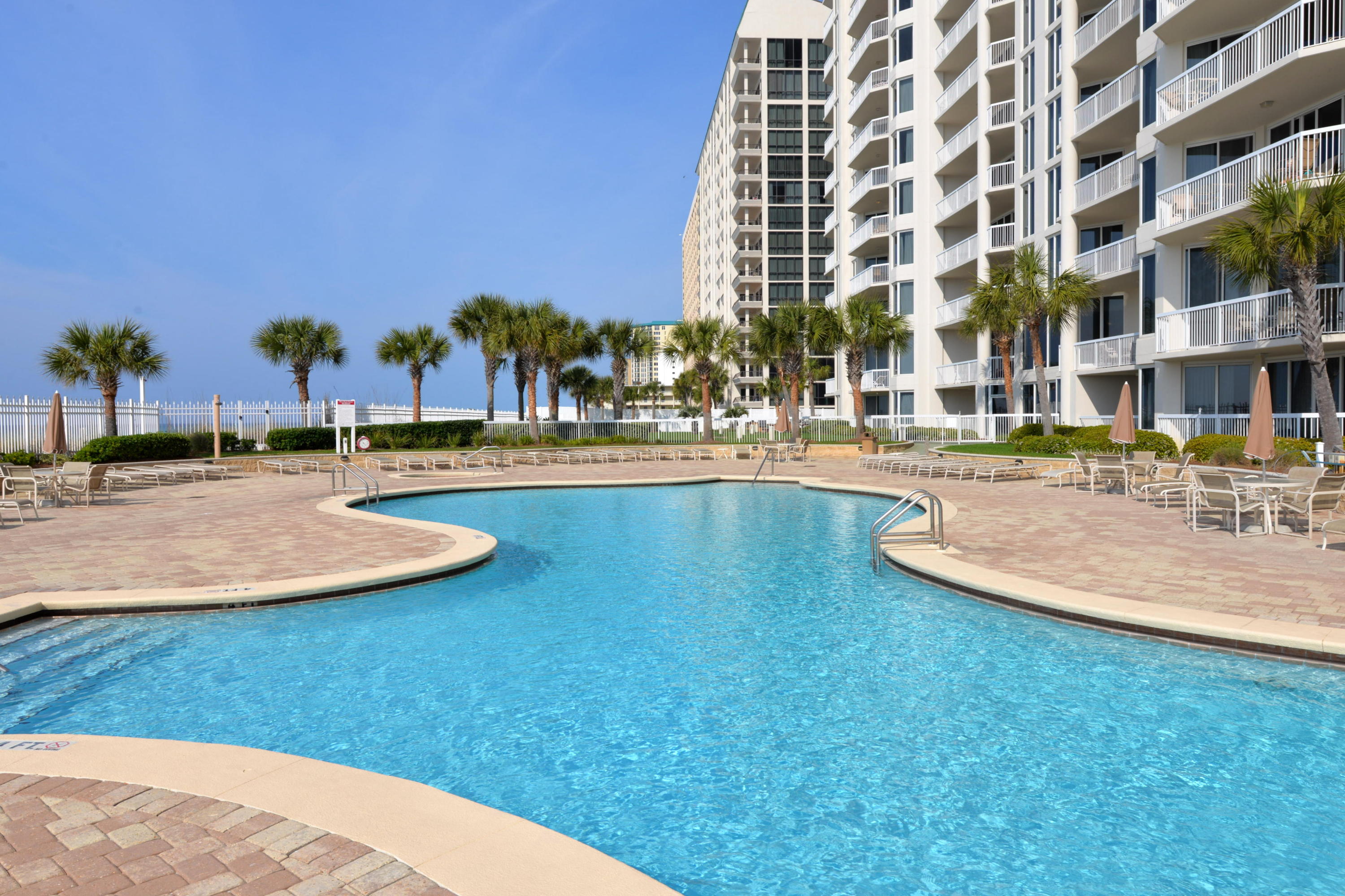 SILVER BEACH TOWERS - Residential