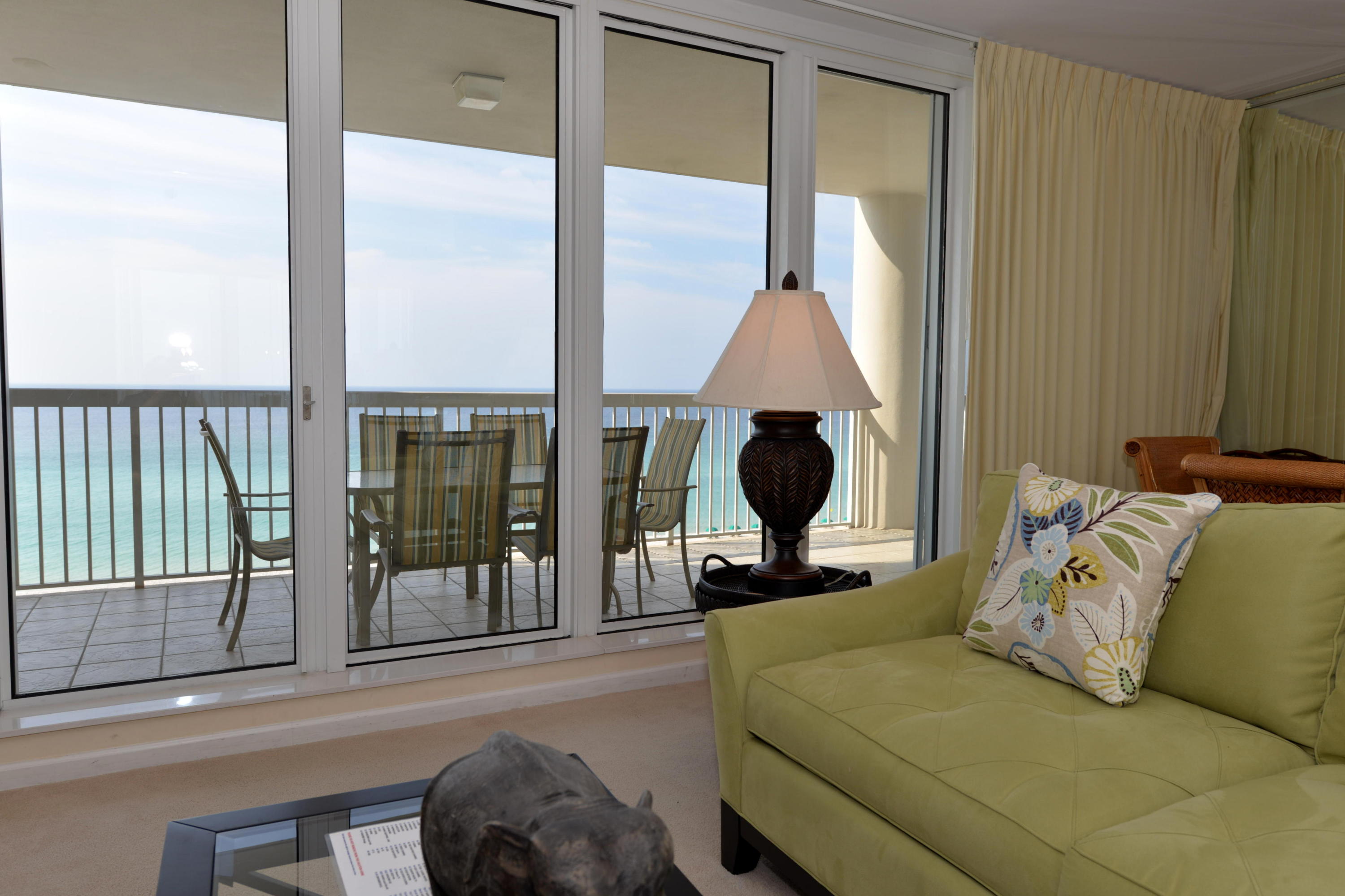 SILVER BEACH TOWERS - Residential