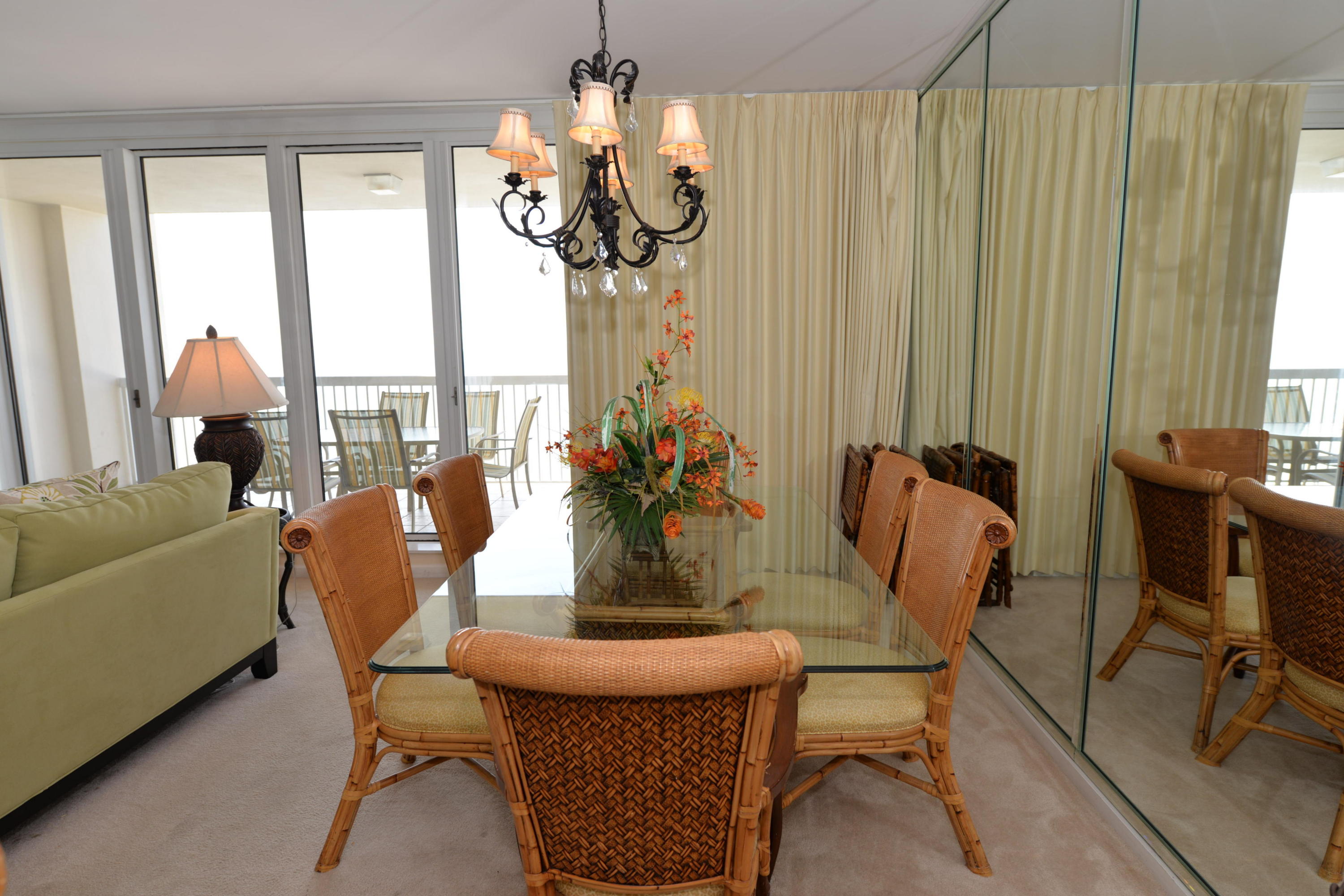 SILVER BEACH TOWERS - Residential