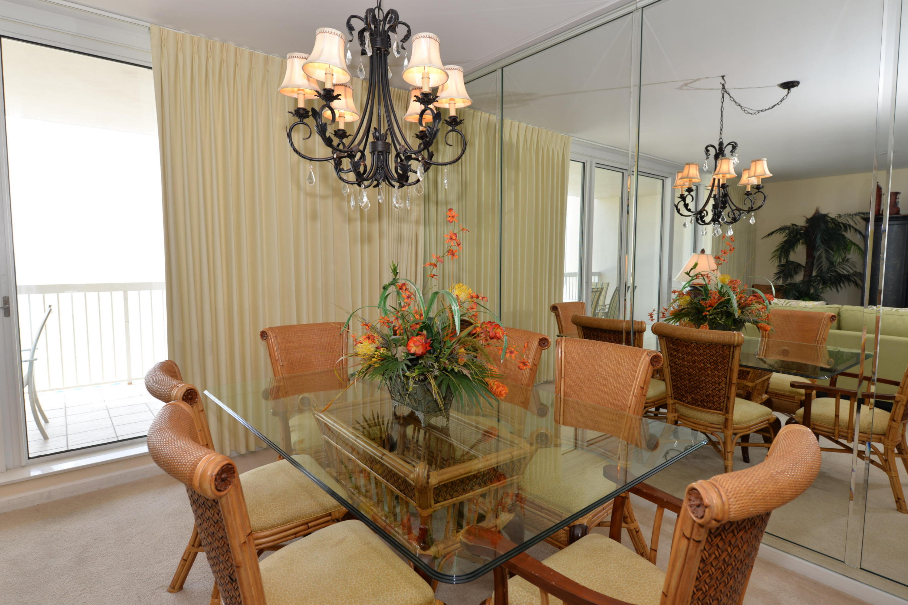 SILVER BEACH TOWERS - Residential