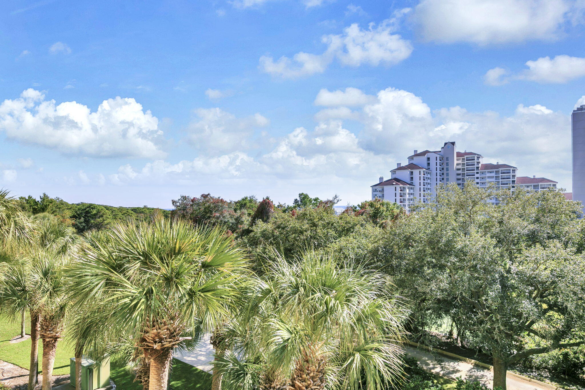 SUMMIT AT TOPS'L (THE) - Residential