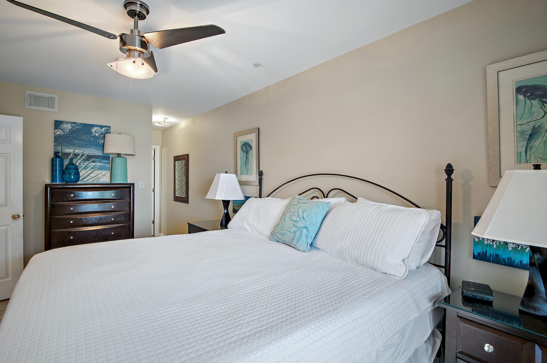 MARAVILLA CONDO 1 - Residential