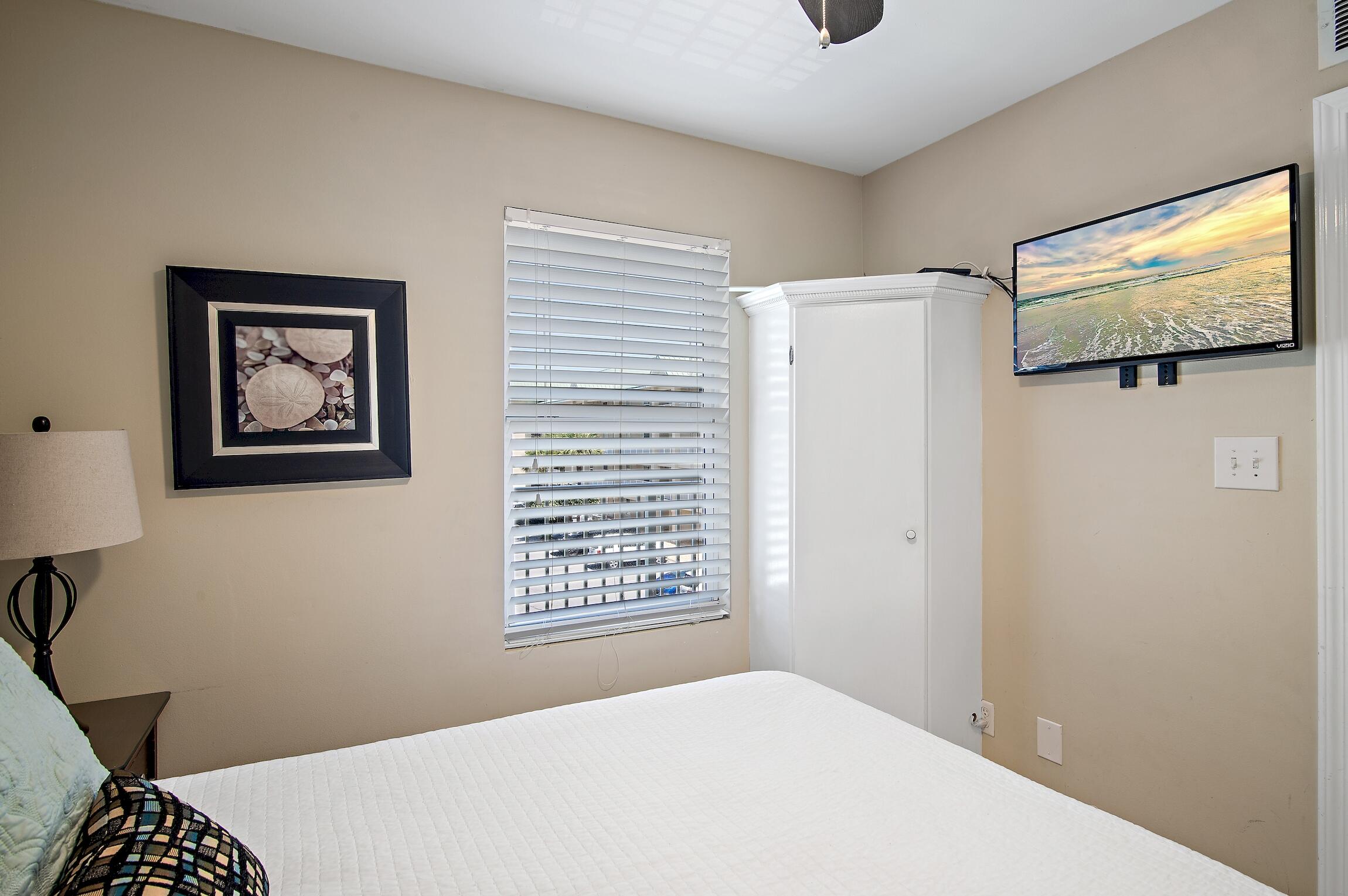 MARAVILLA CONDO 1 - Residential