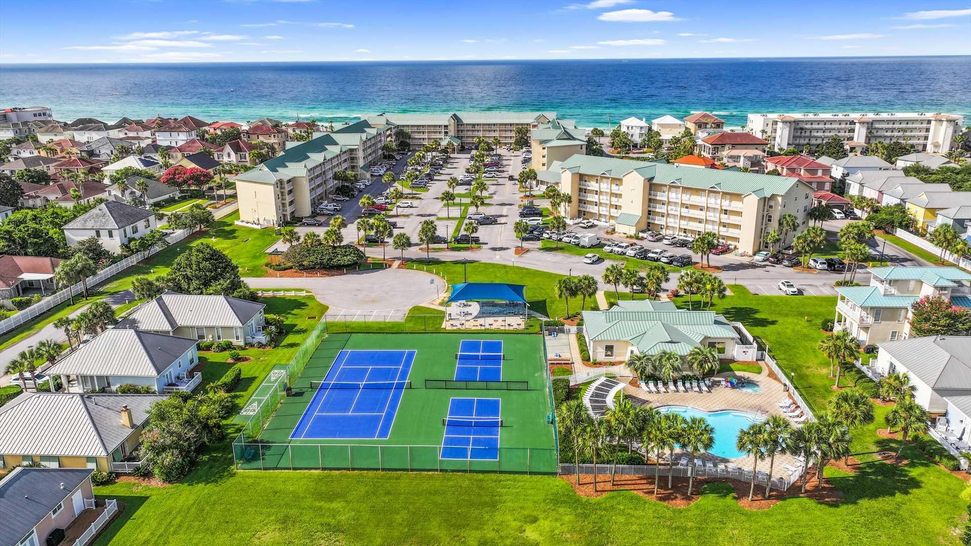 MARAVILLA CONDO 1 - Residential