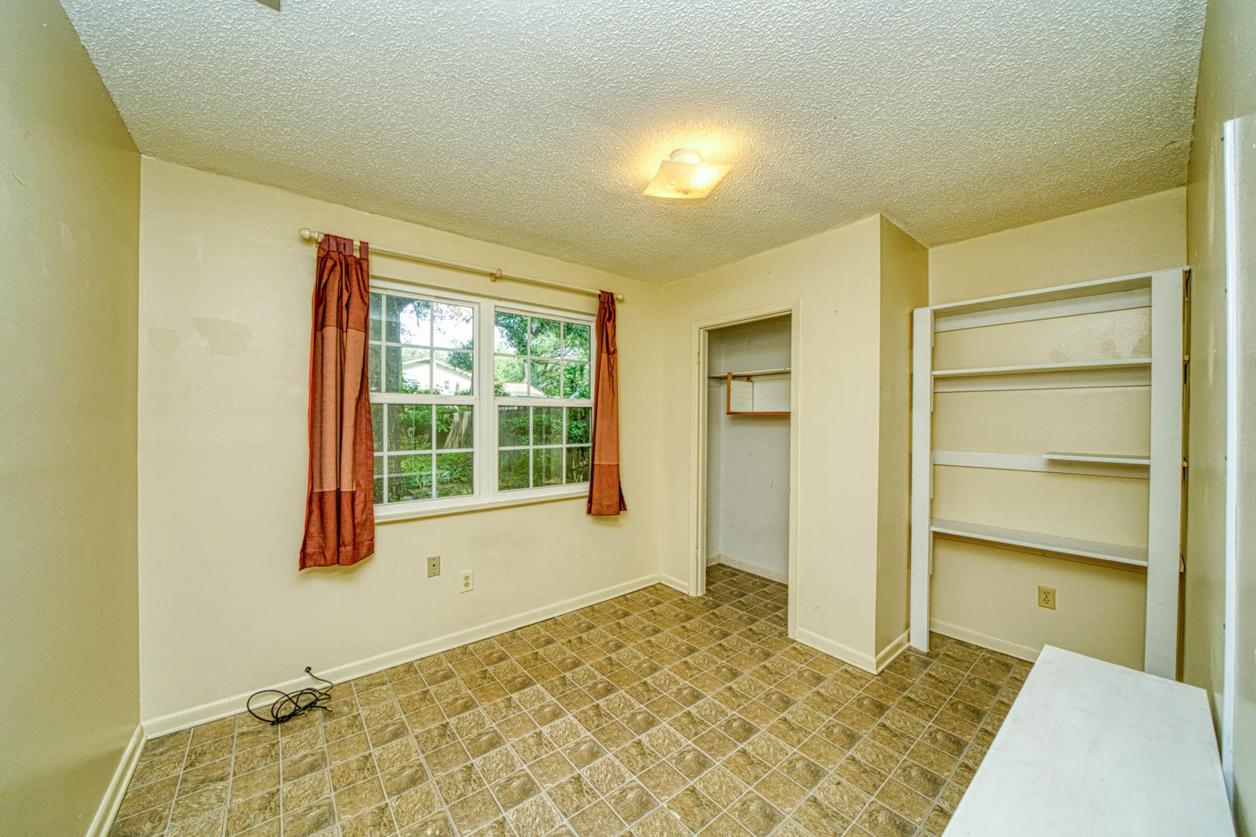 CREEKSIDE 2 - Residential