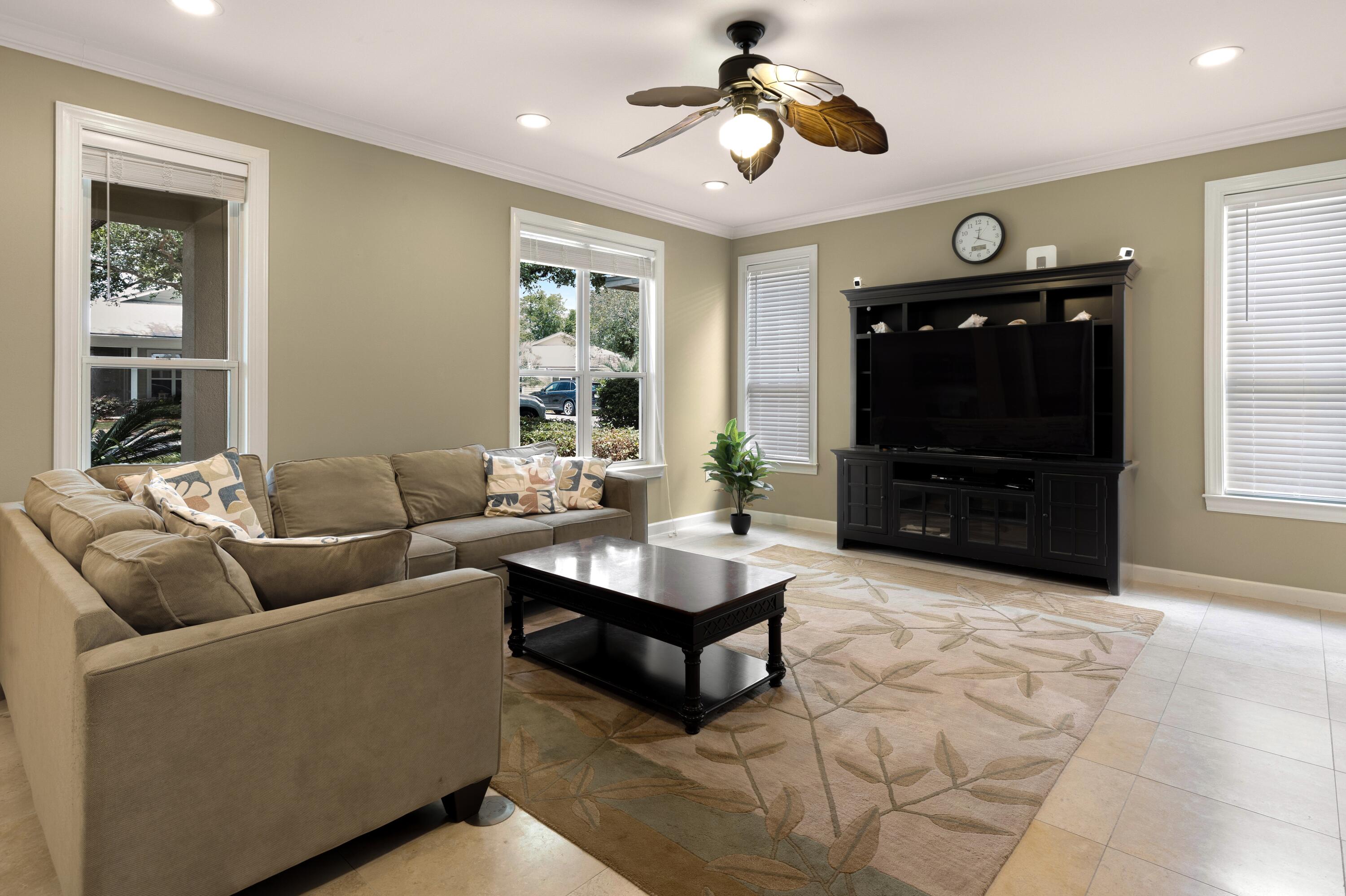 CRYSTAL LAKE II AT SANDESTIN - Residential