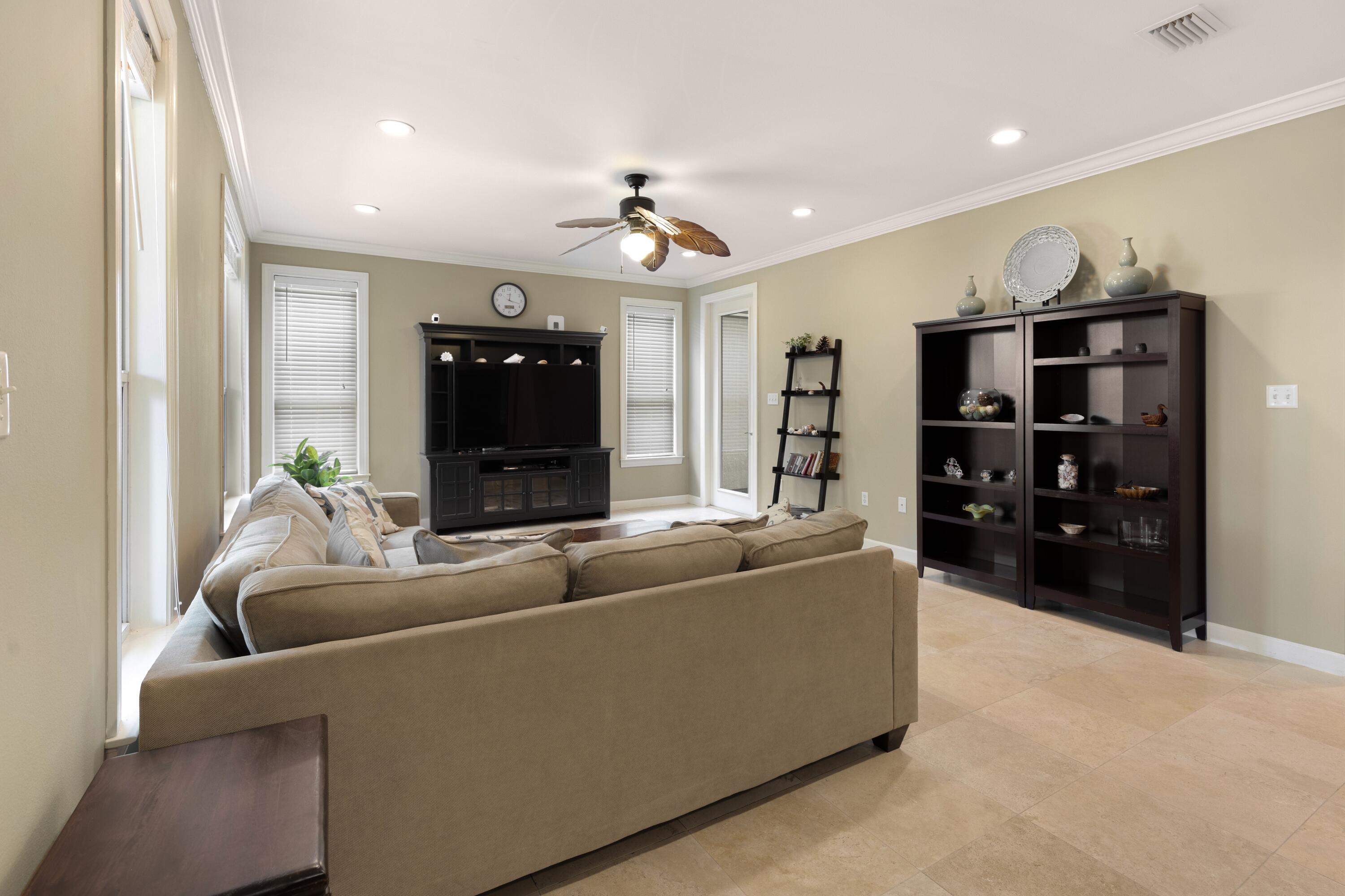 CRYSTAL LAKE II AT SANDESTIN - Residential
