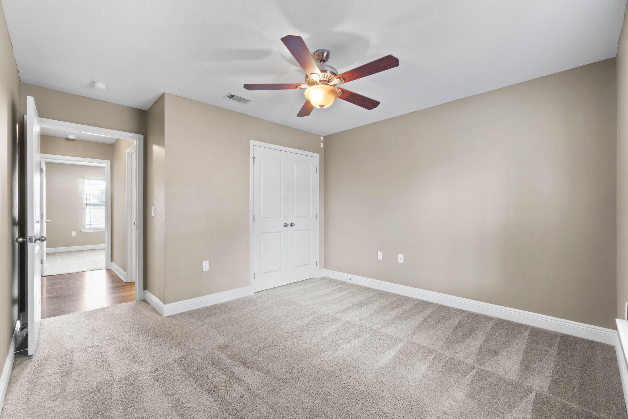 CASA LOMA S/D 1ST ADDN - Residential Lease