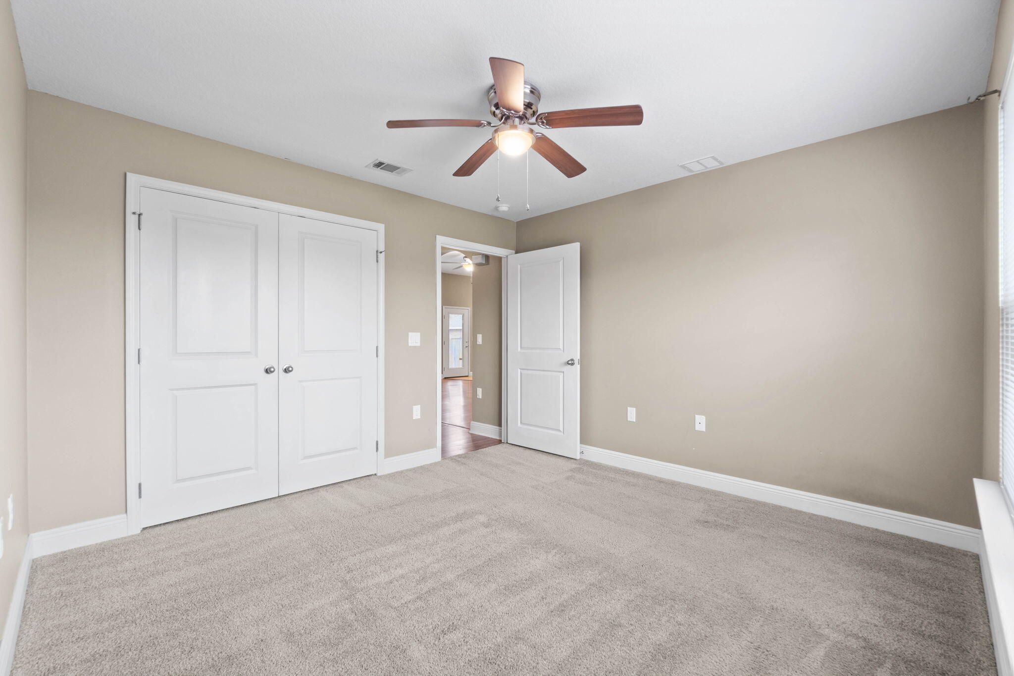 CASA LOMA S/D 1ST ADDN - Residential Lease