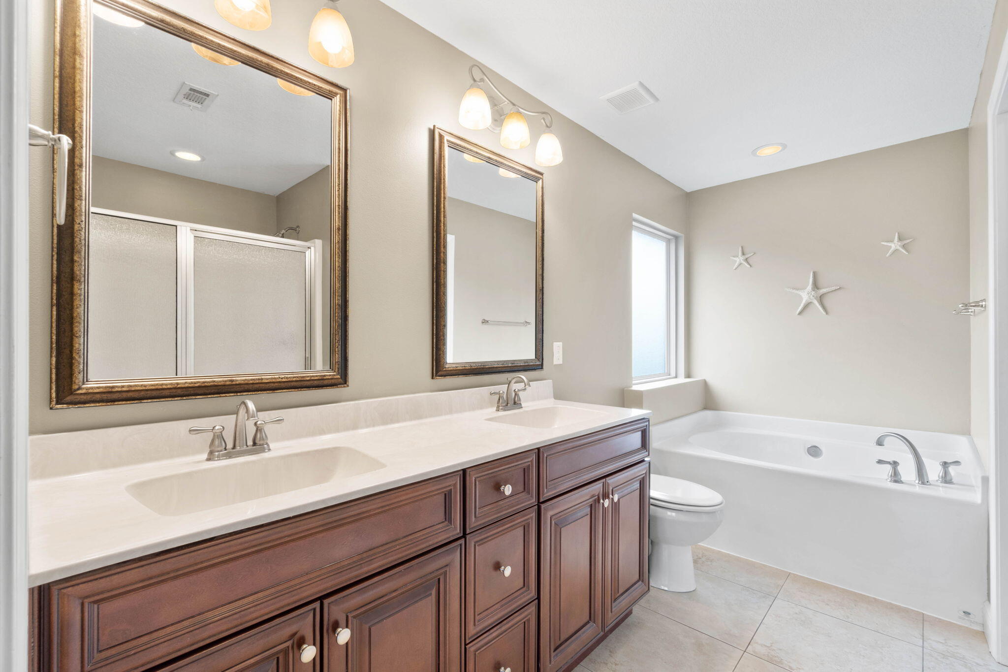 CASA LOMA S/D 1ST ADDN - Residential Lease