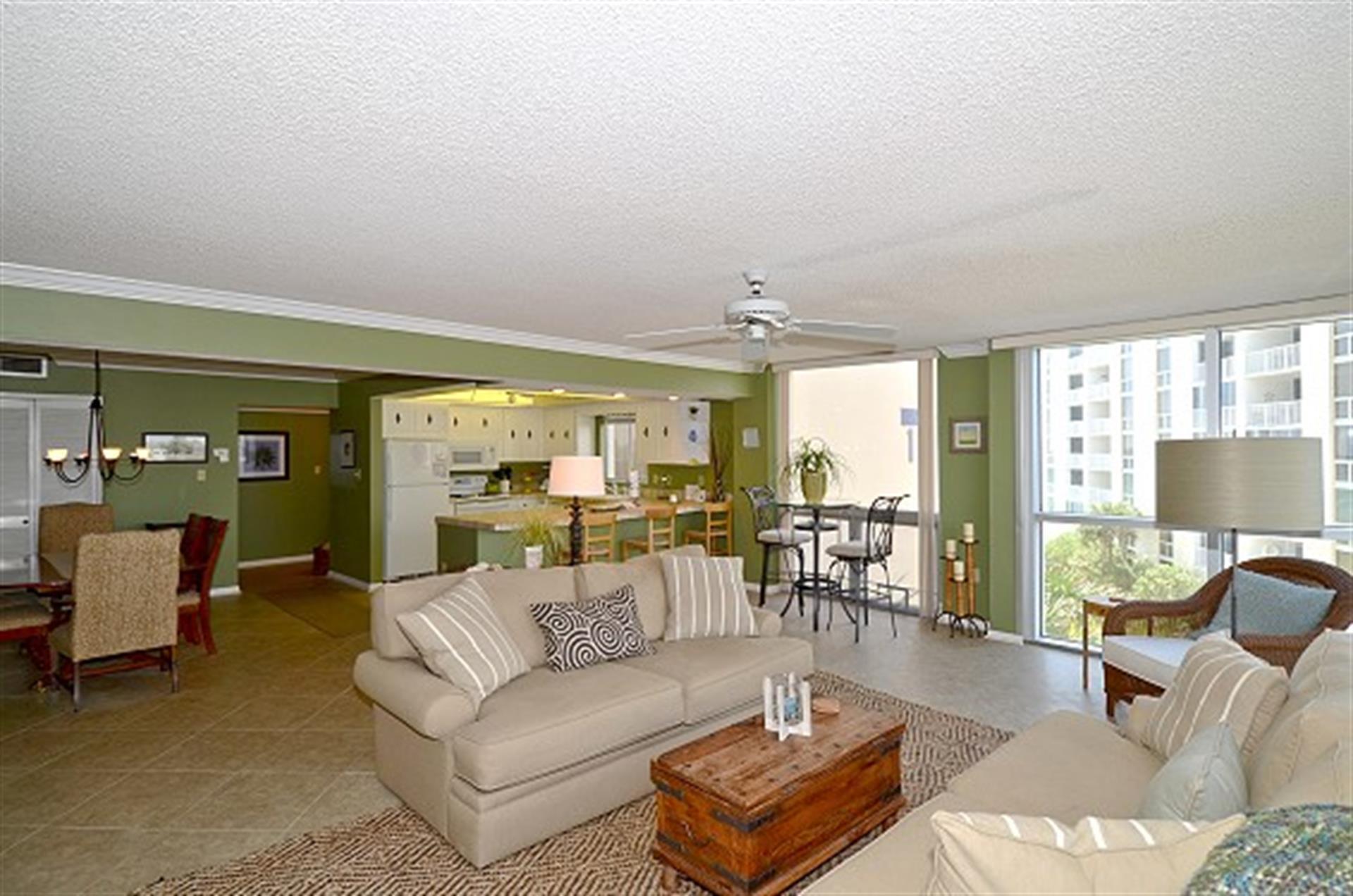 SHORELINE TOWERS 1 - Residential