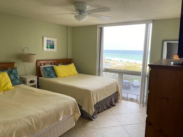 SHORELINE TOWERS 1 - Residential