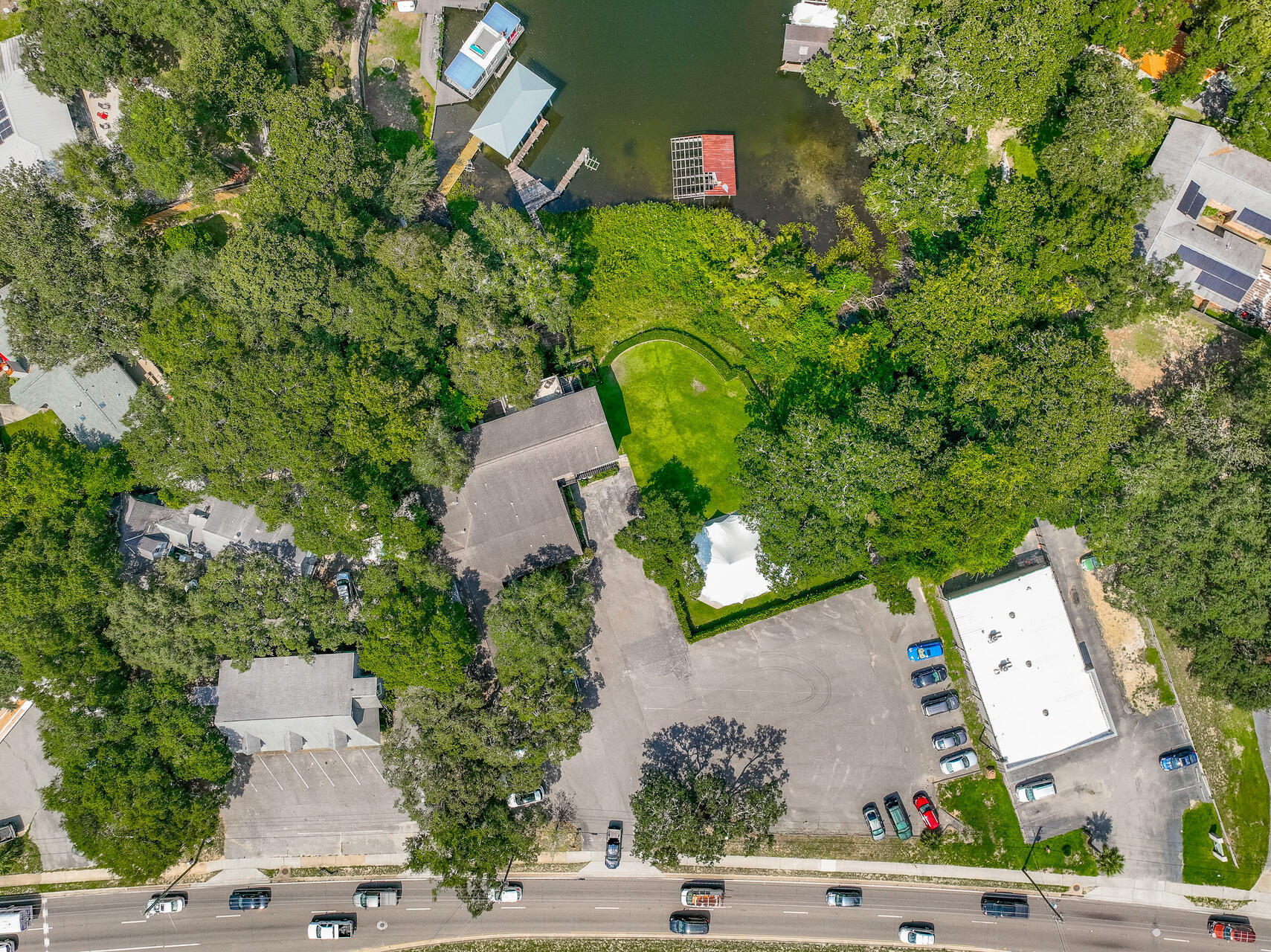 MAGNOLIA MANOR - Land