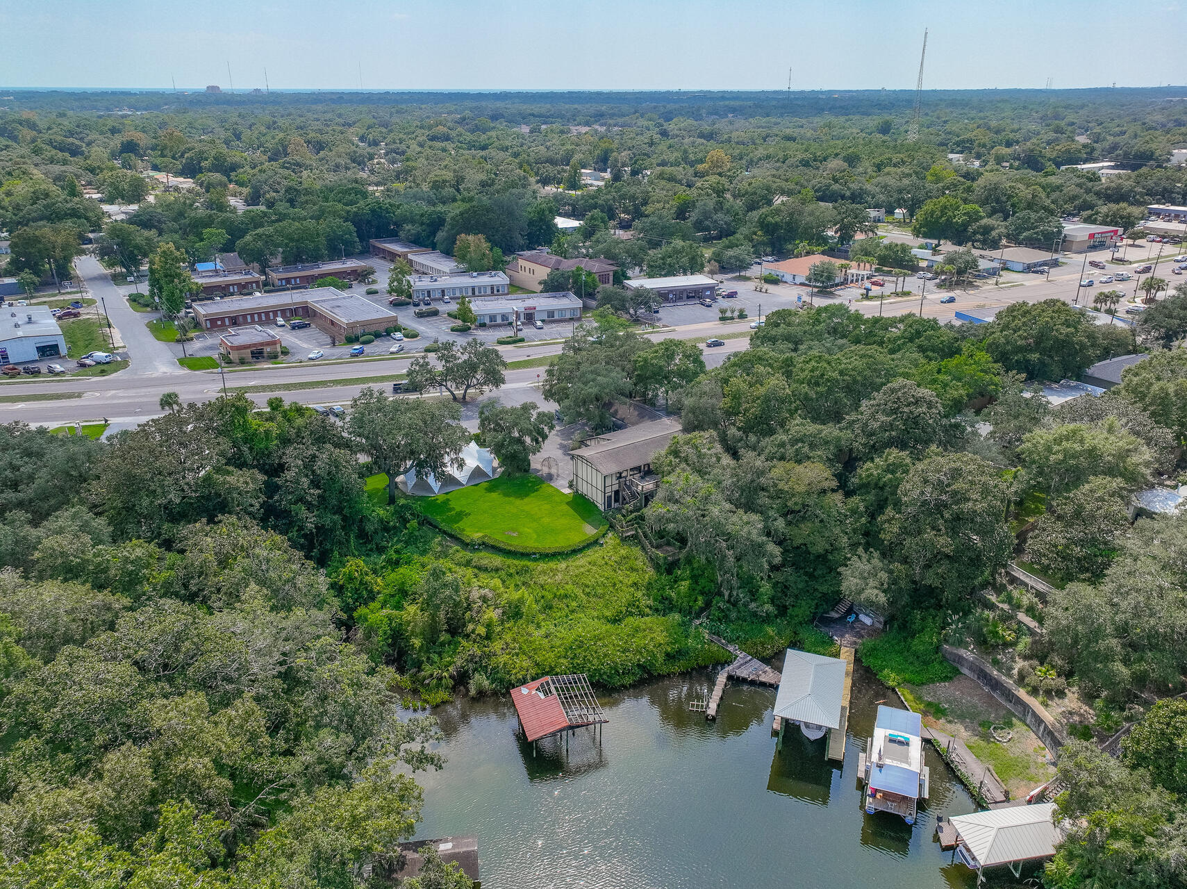 MAGNOLIA MANOR - Land