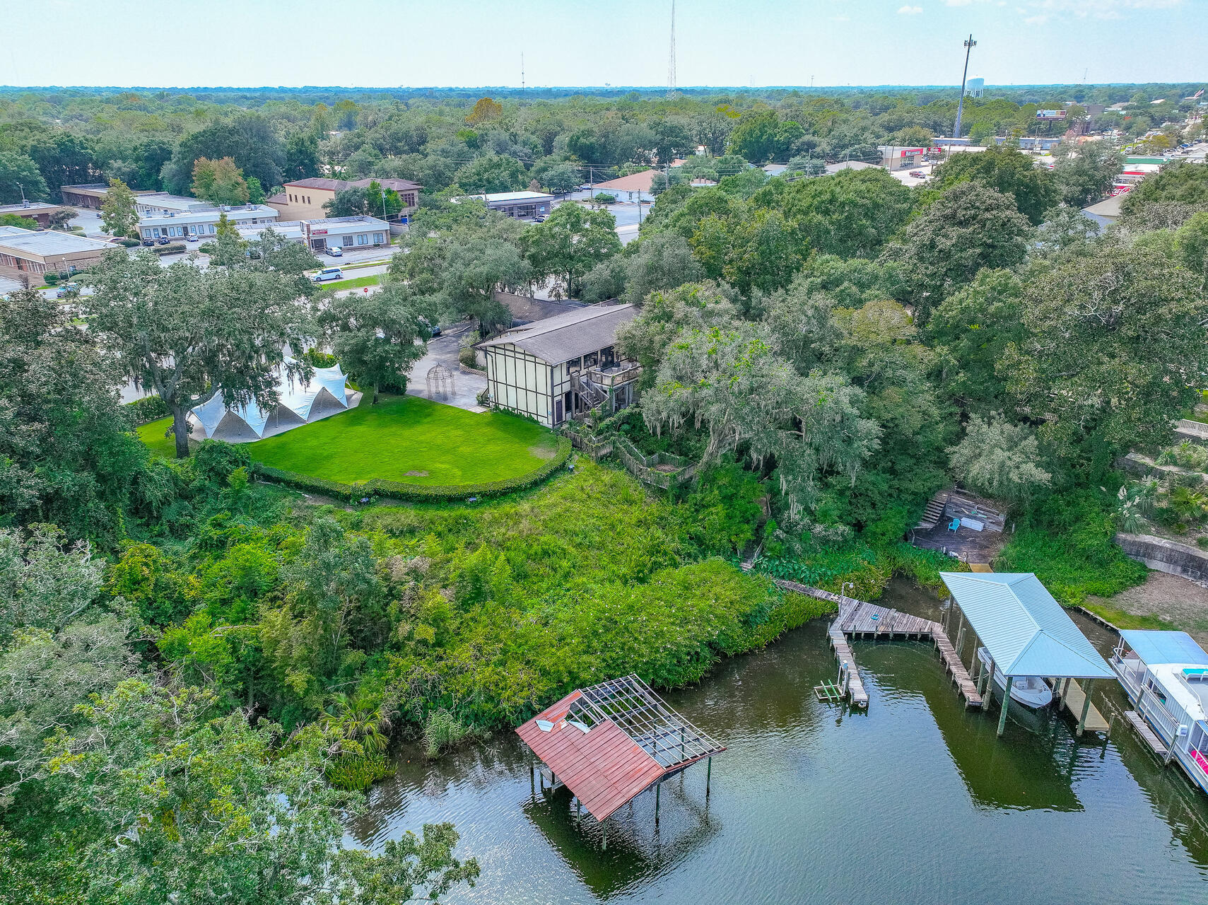 MAGNOLIA MANOR - Land