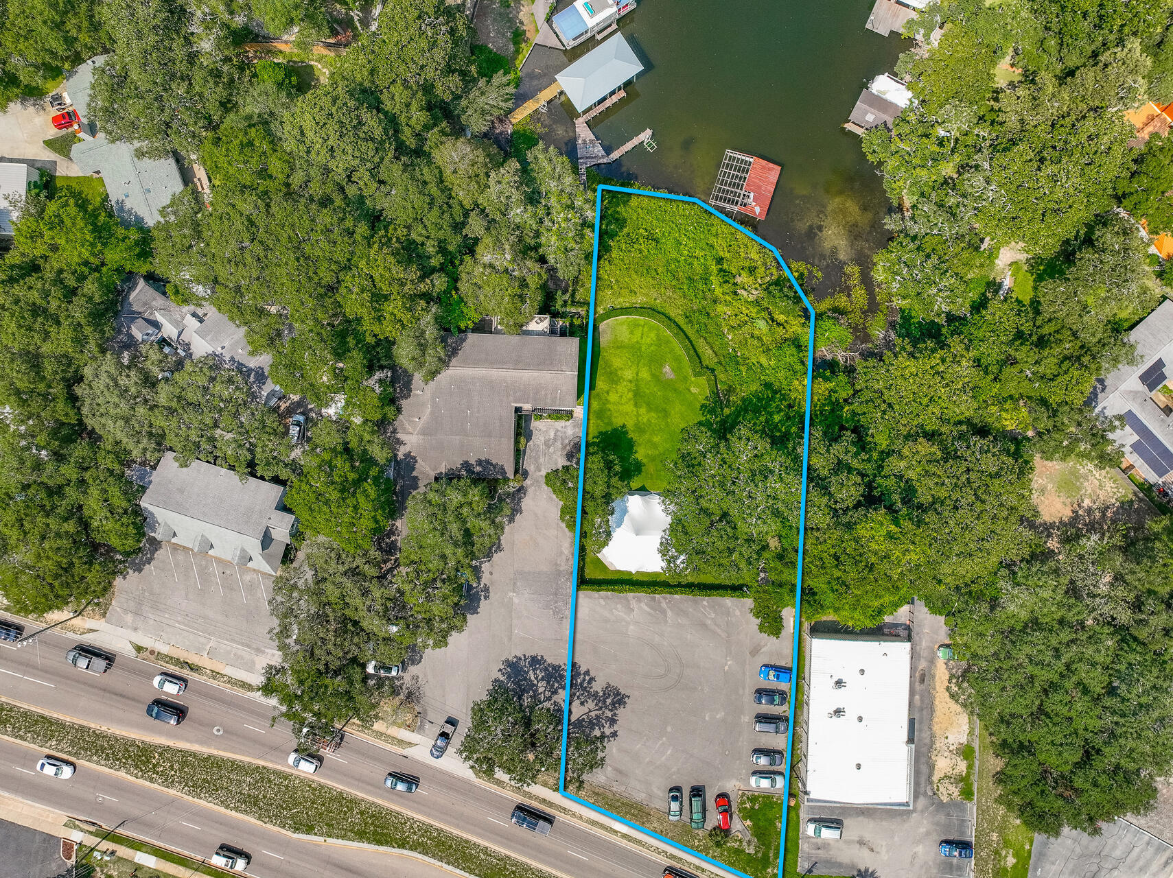 MAGNOLIA MANOR - Land