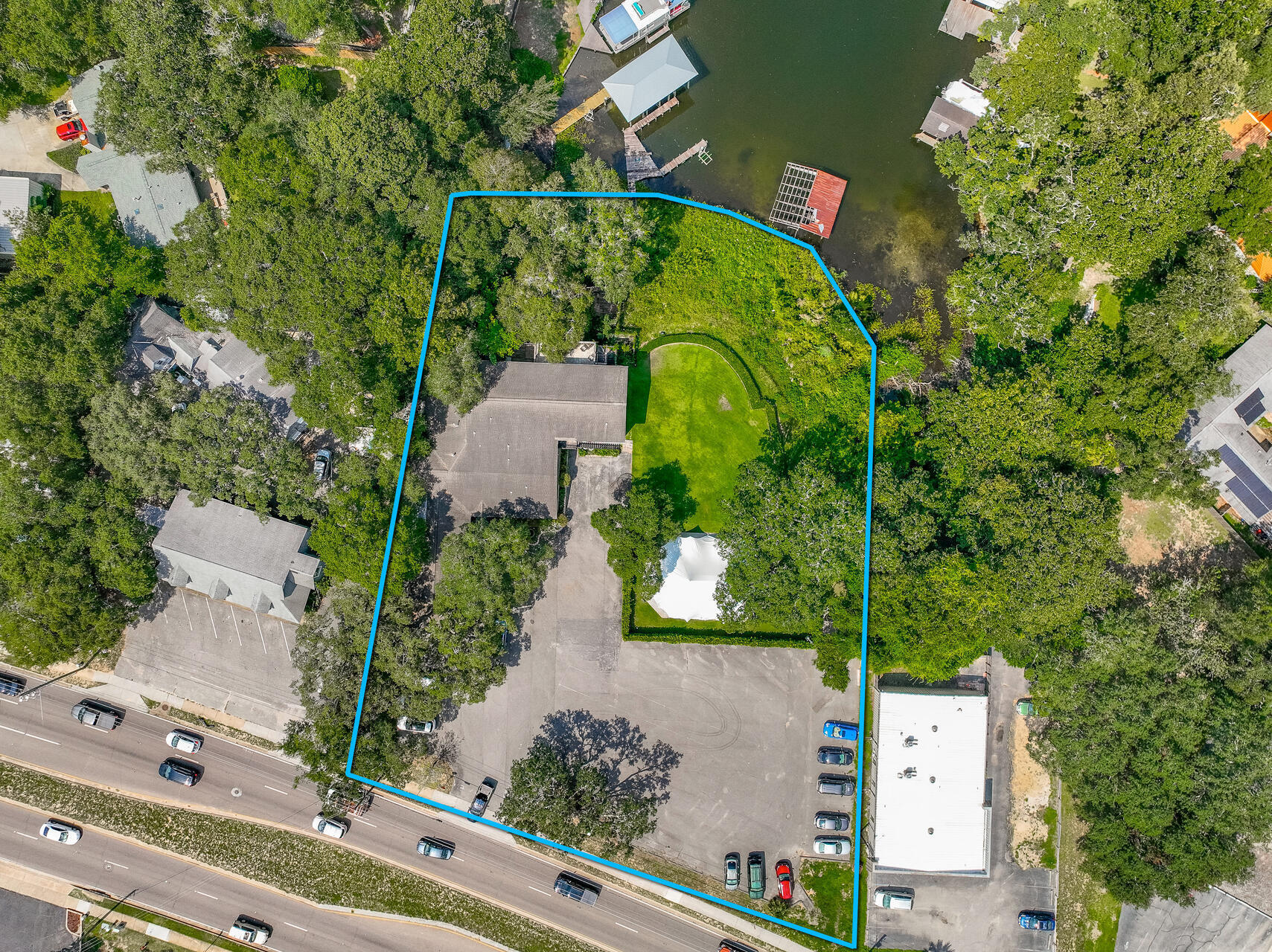 MAGNOLIA MANOR - Land