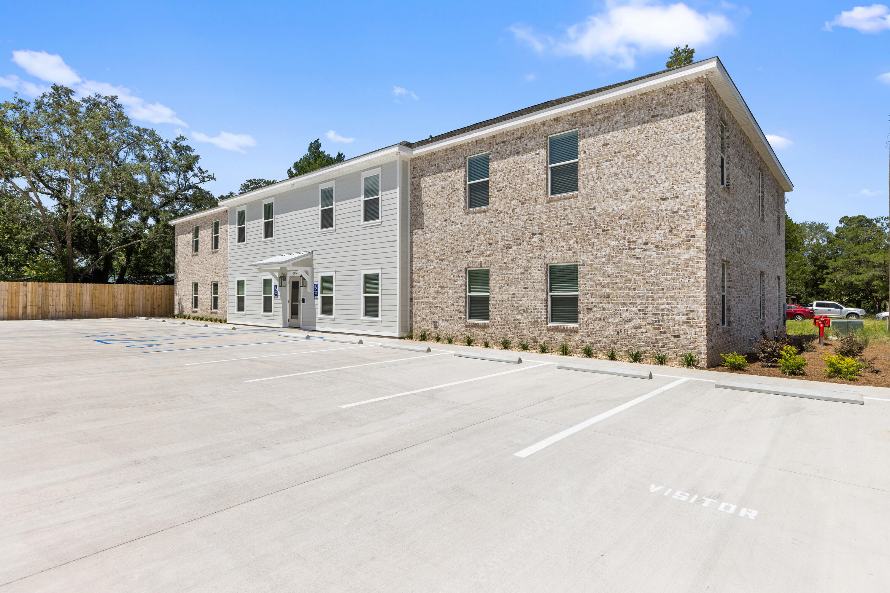 165 South - Residential Lease