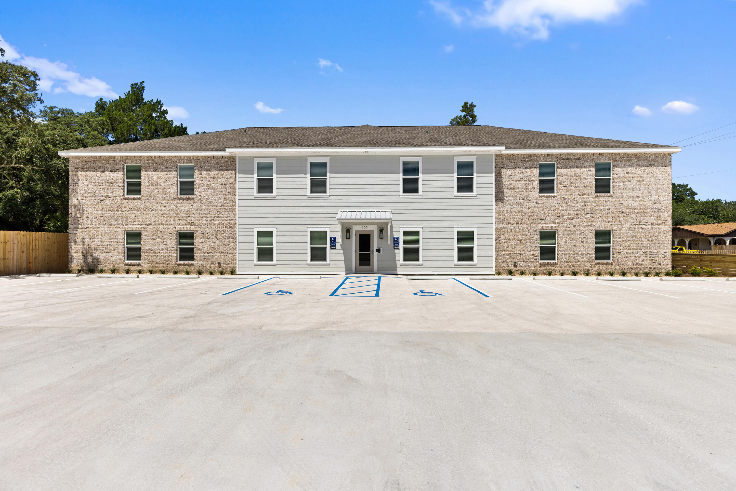 165 South - Residential Lease