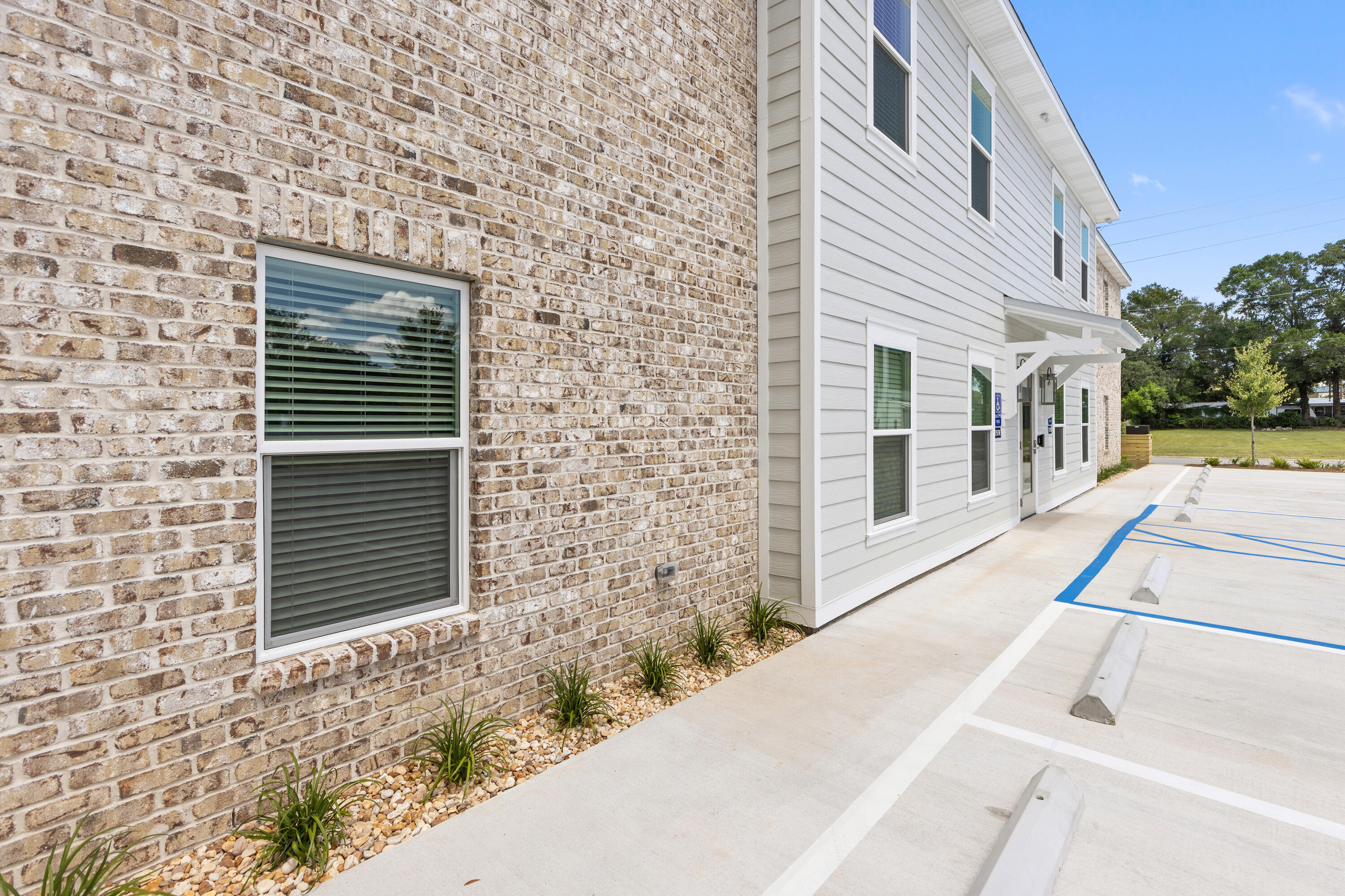 165 South - Residential Lease