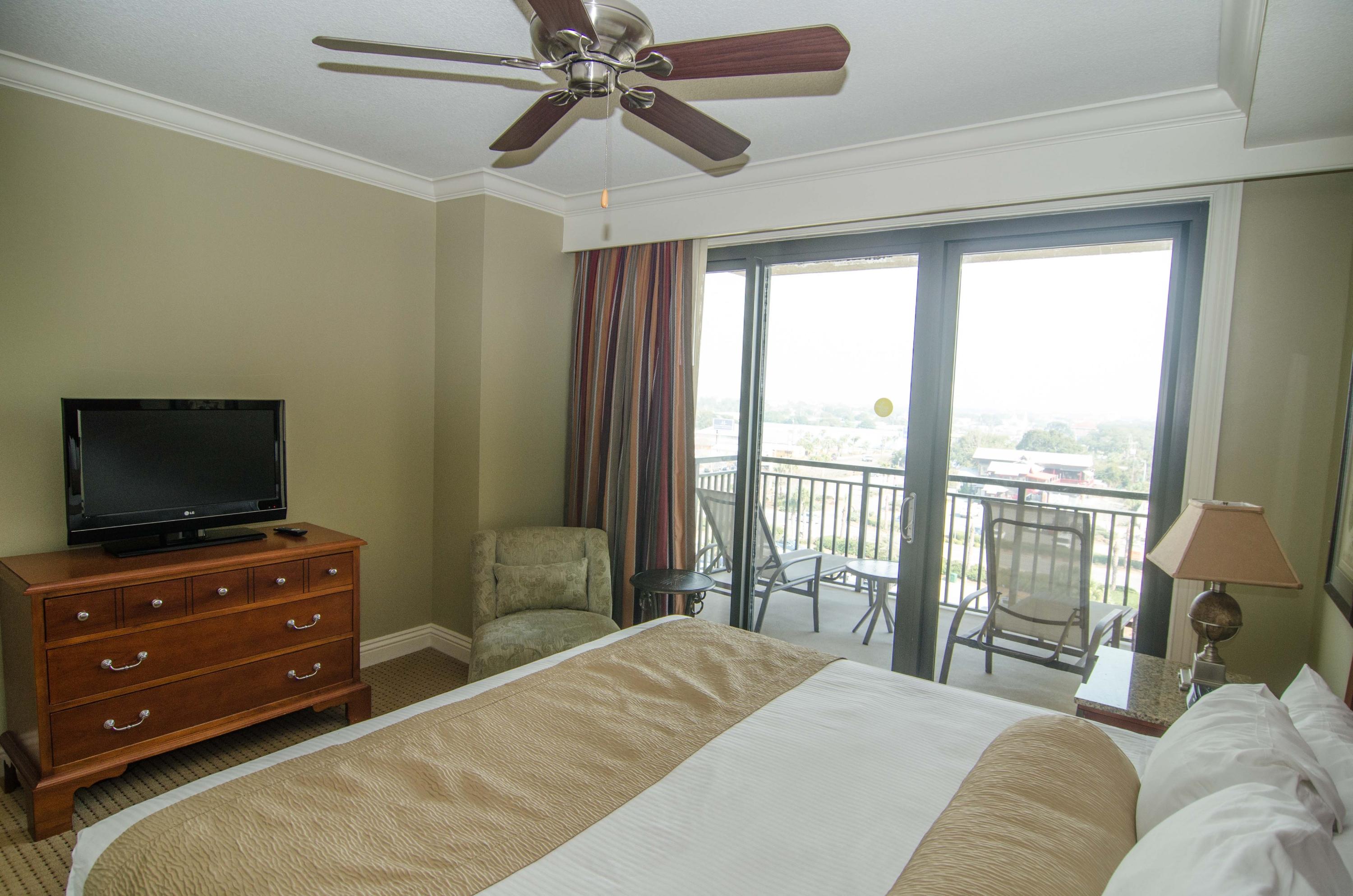 EMERALD GRANDE - Residential