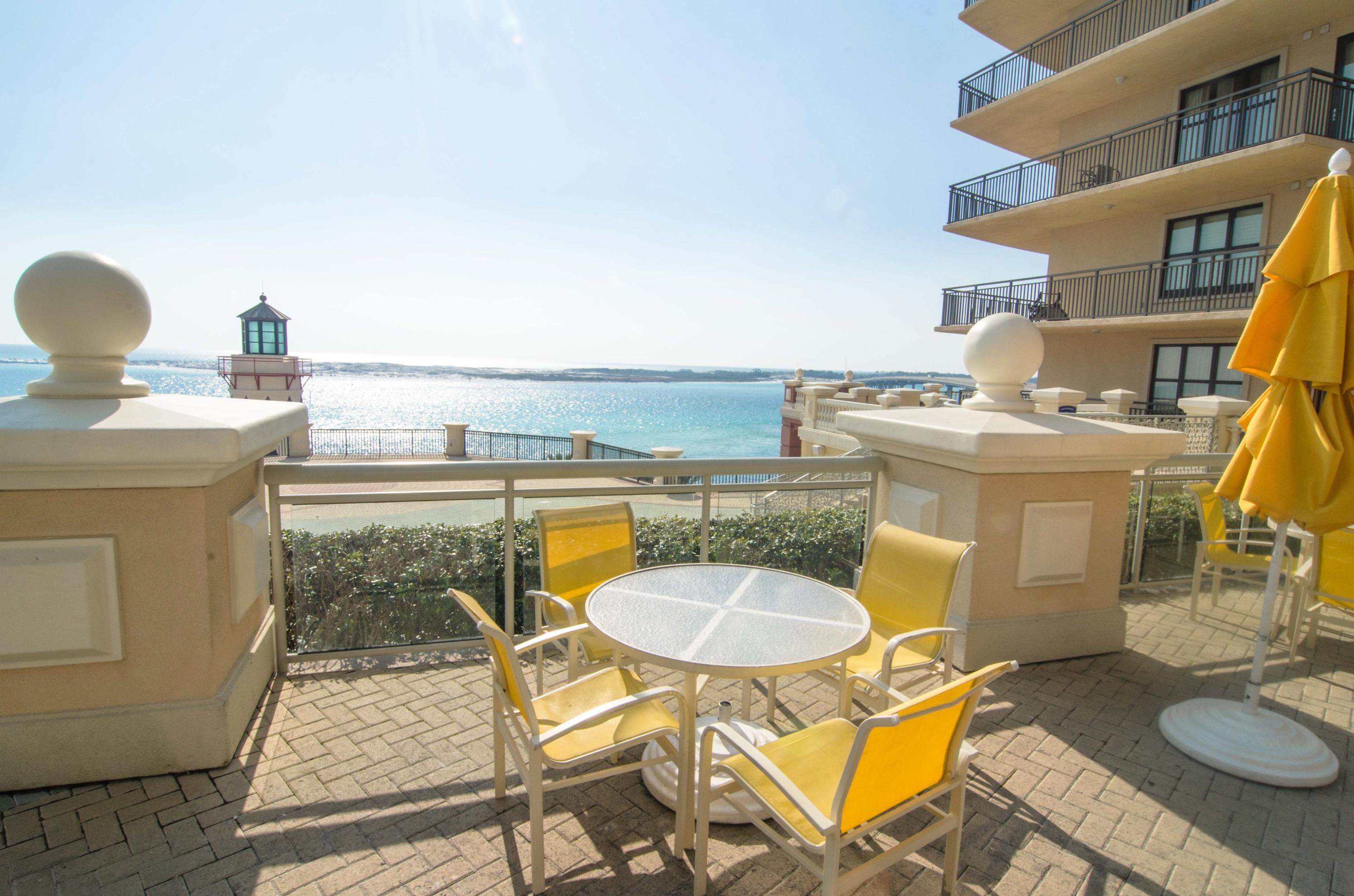 EMERALD GRANDE - Residential