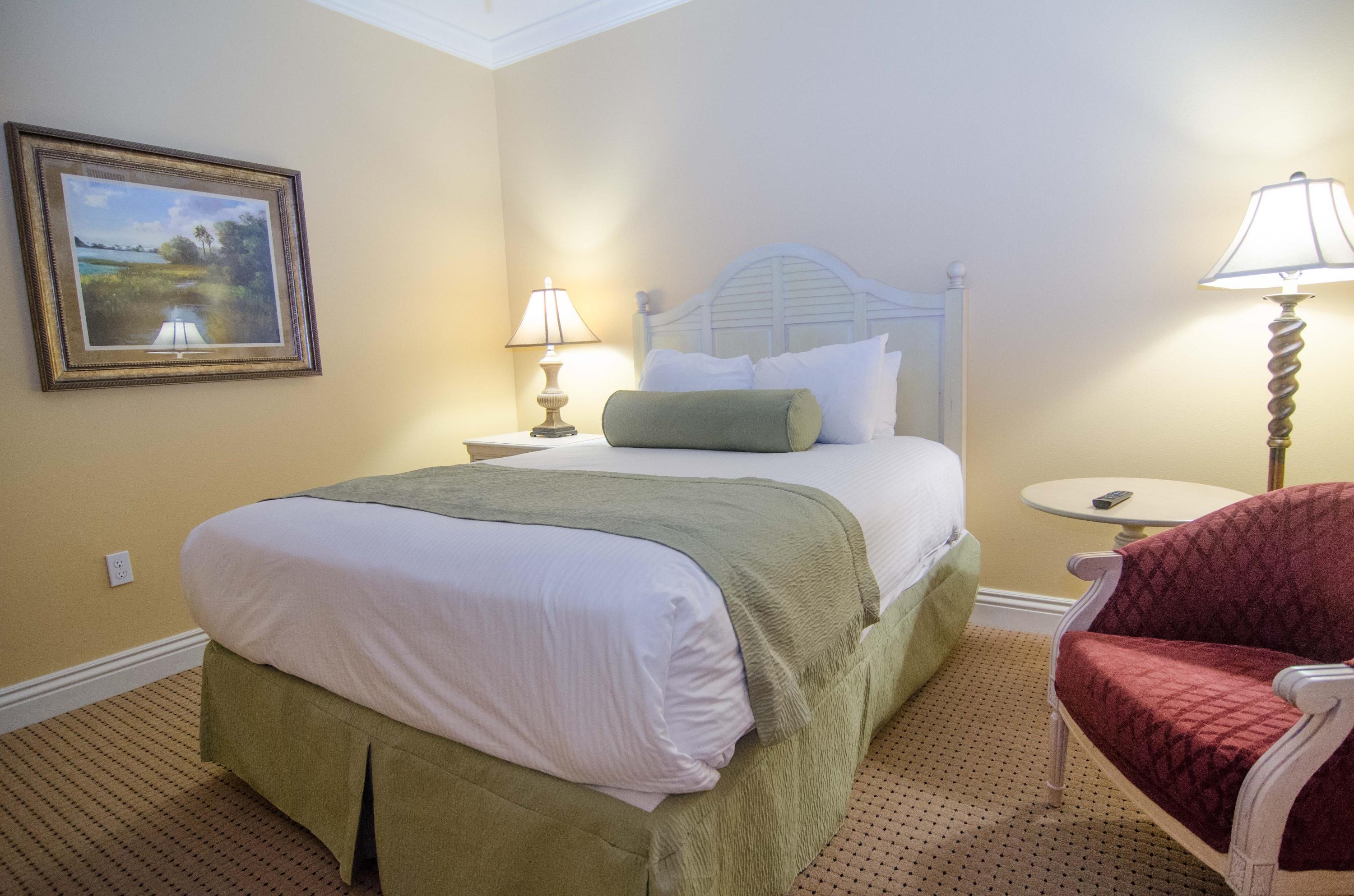 EMERALD GRANDE - Residential