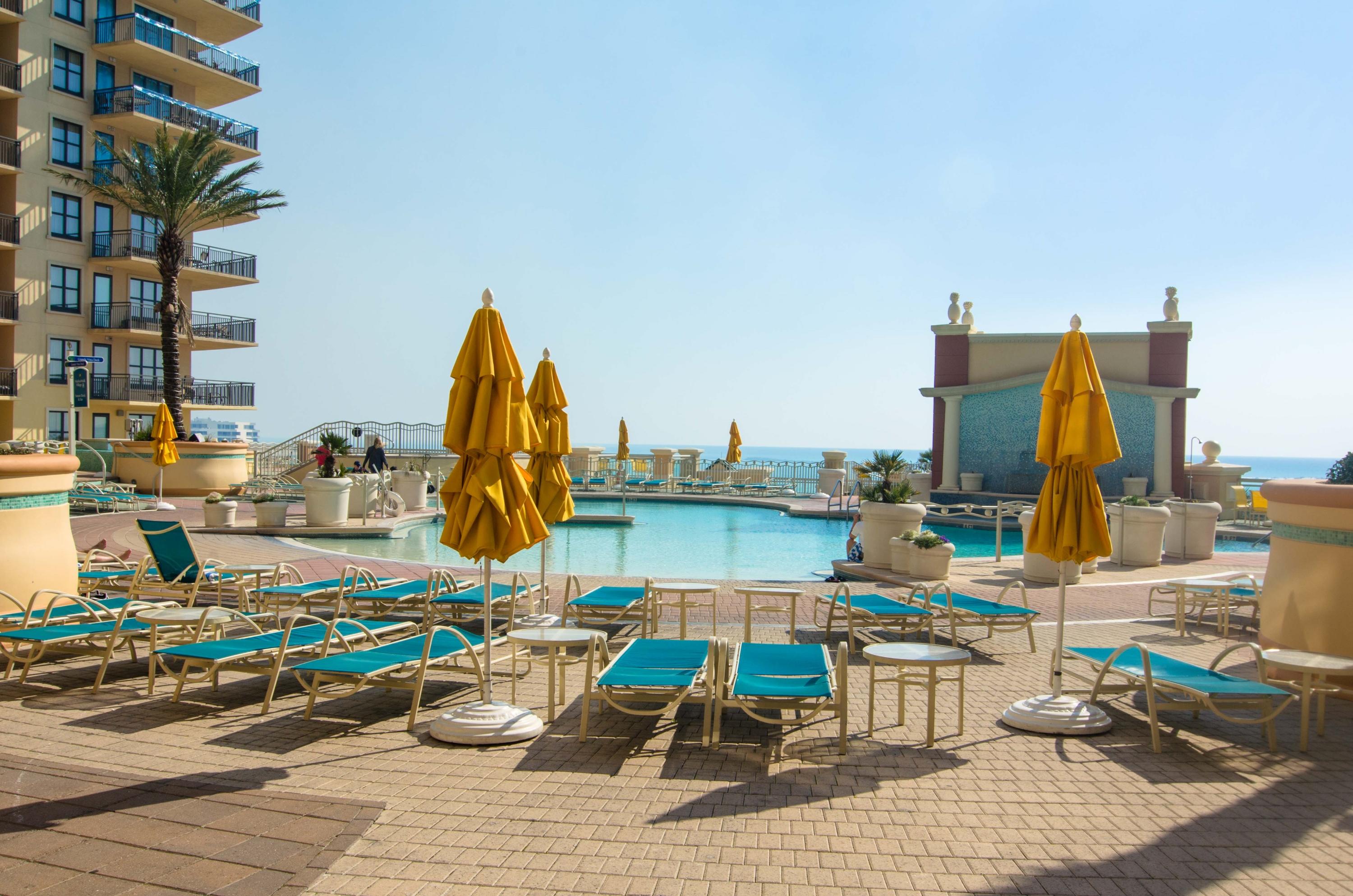 EMERALD GRANDE - Residential