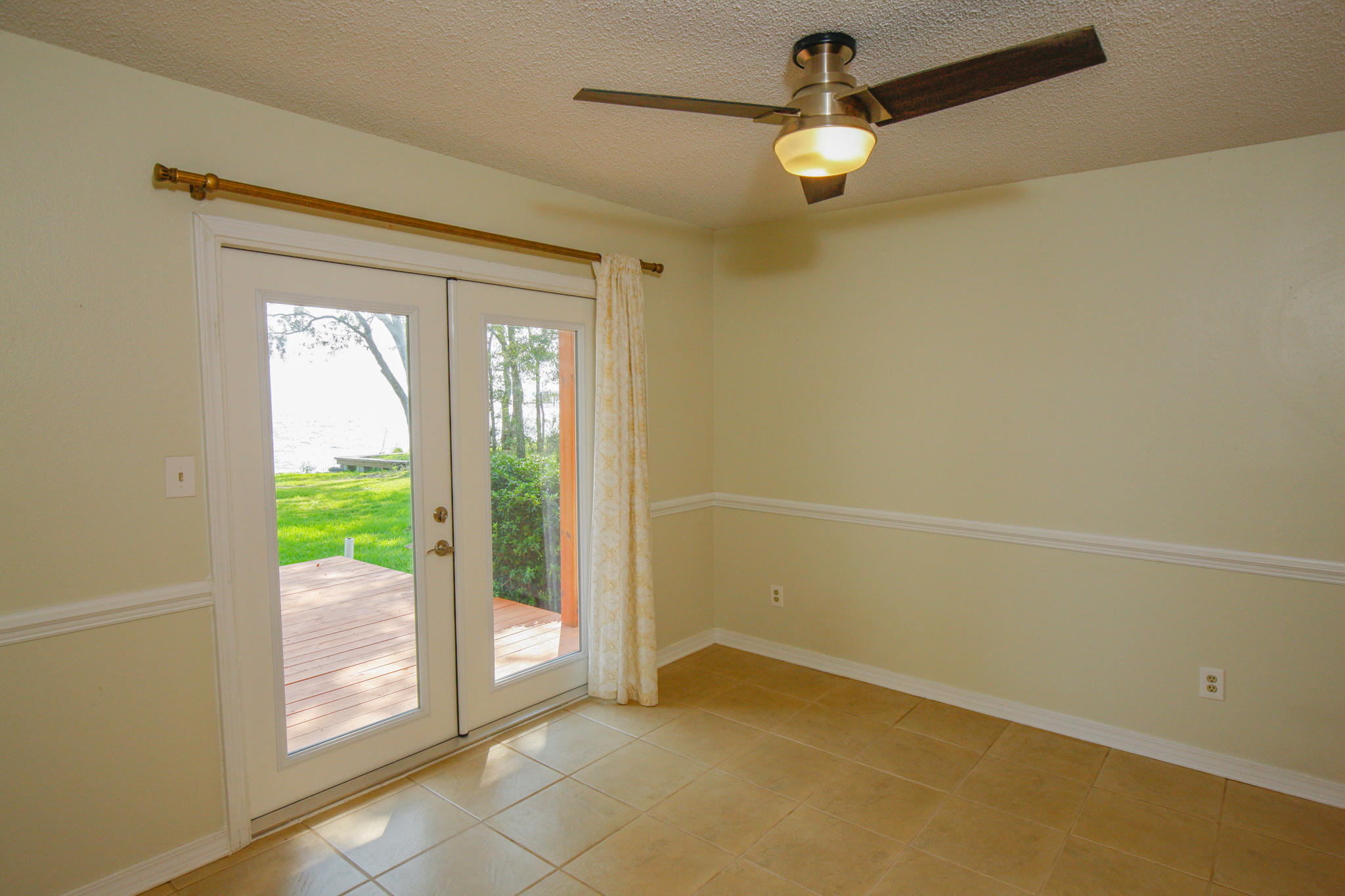 BAY FOREST - Residential