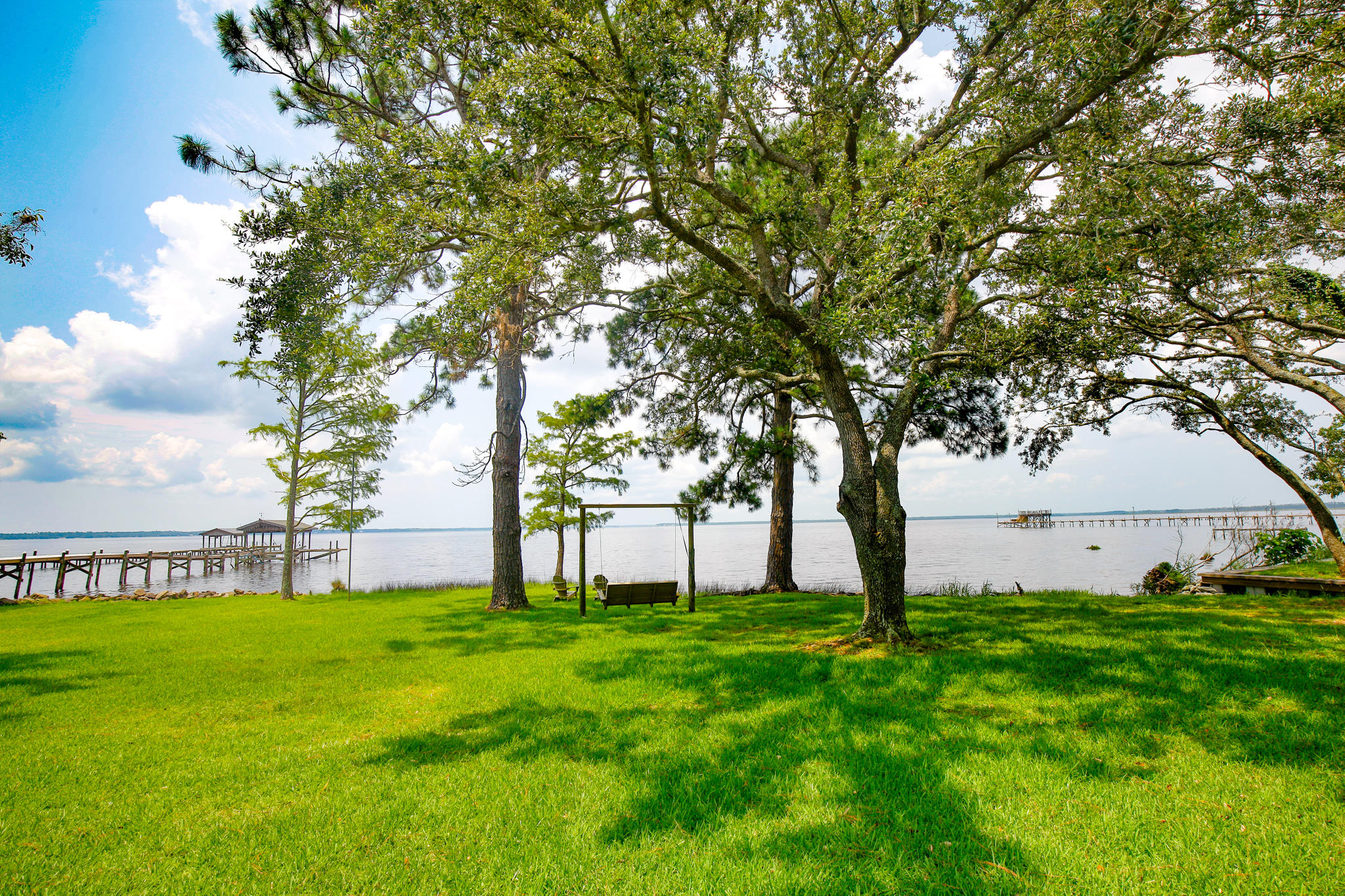 BAY FOREST - Residential