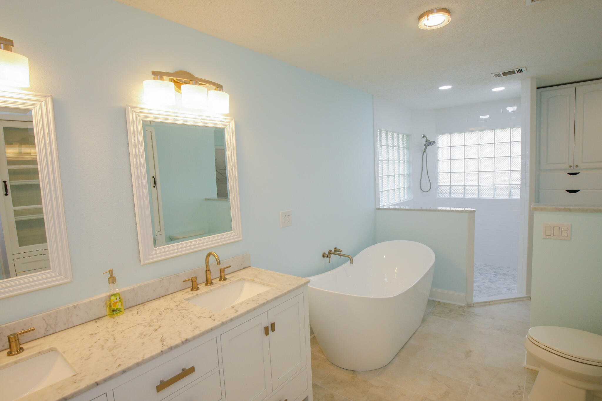 BAY FOREST - Residential