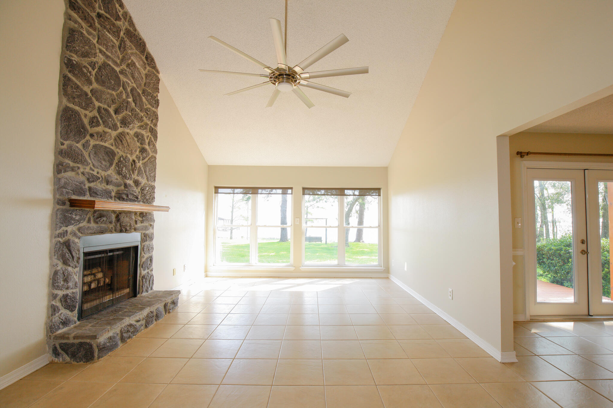 BAY FOREST - Residential