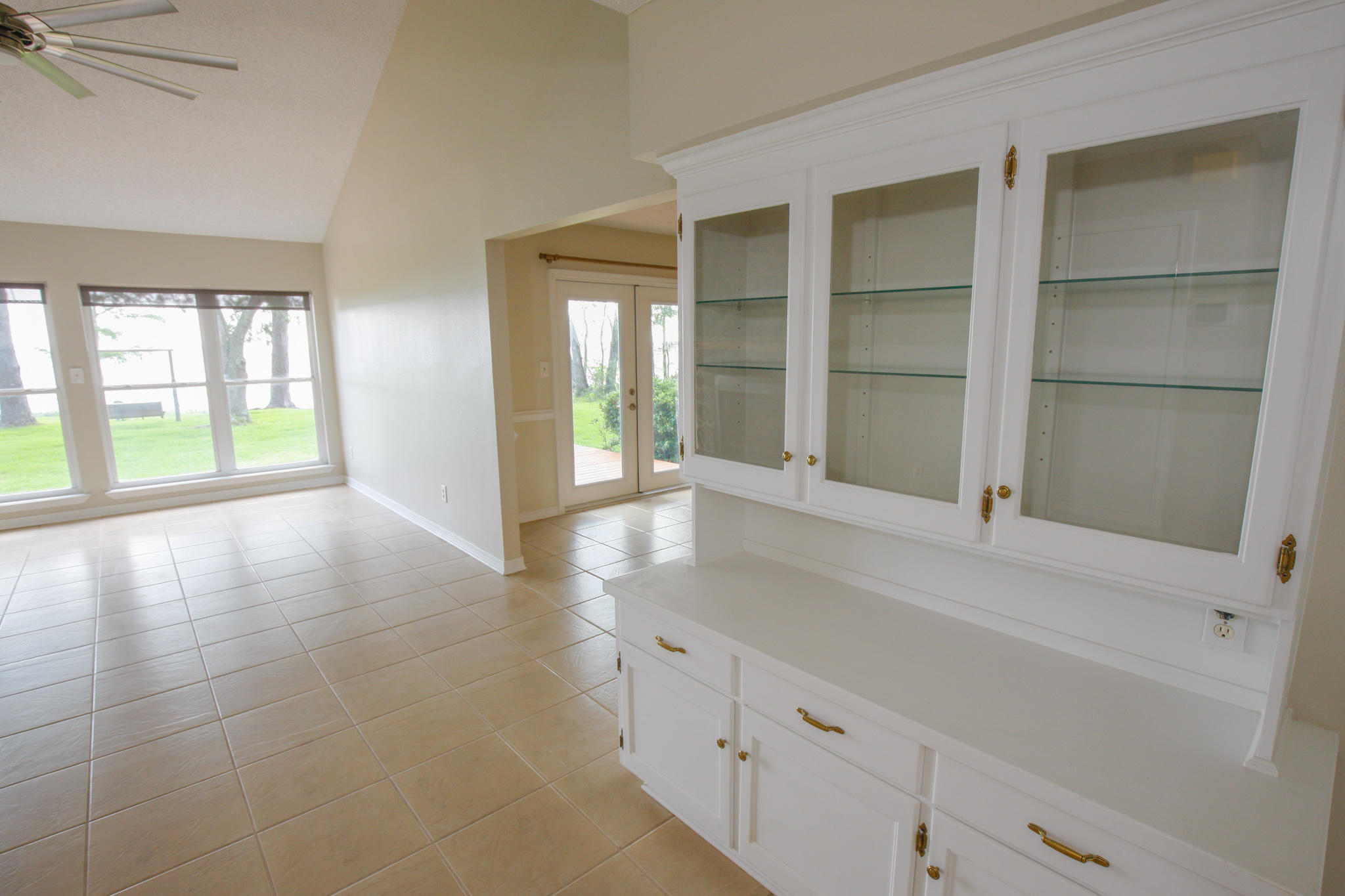 BAY FOREST - Residential