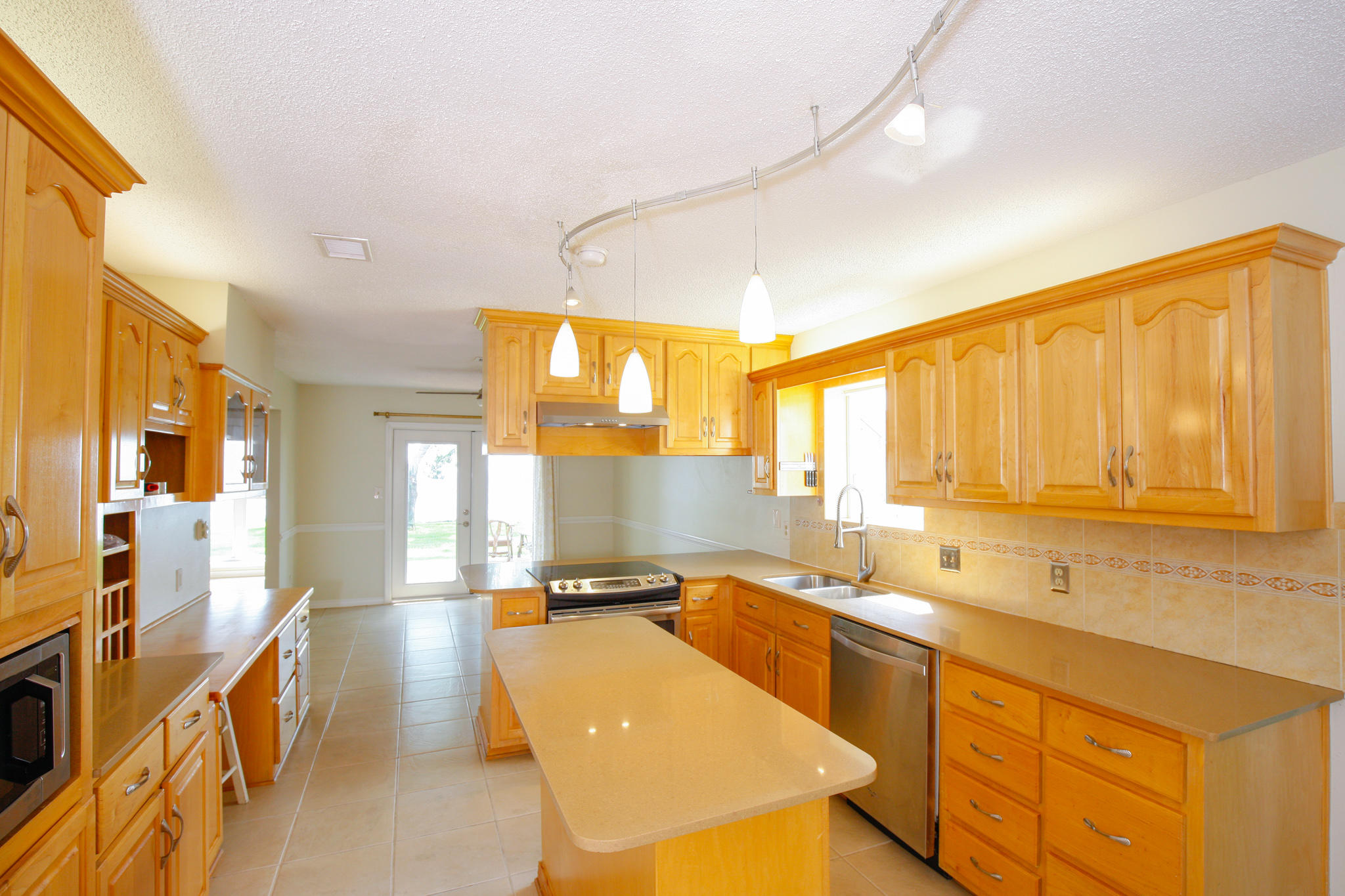 BAY FOREST - Residential