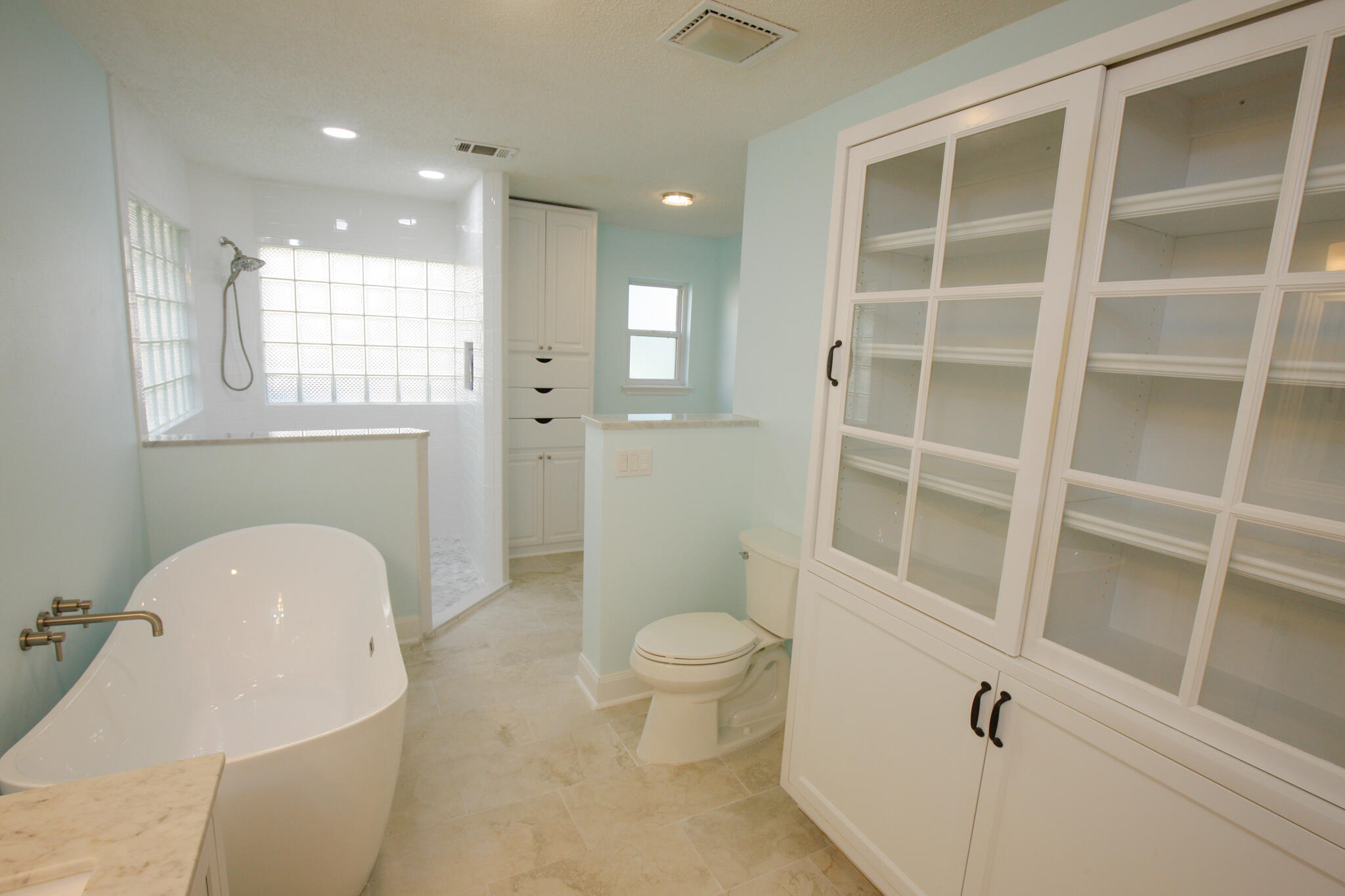 BAY FOREST - Residential