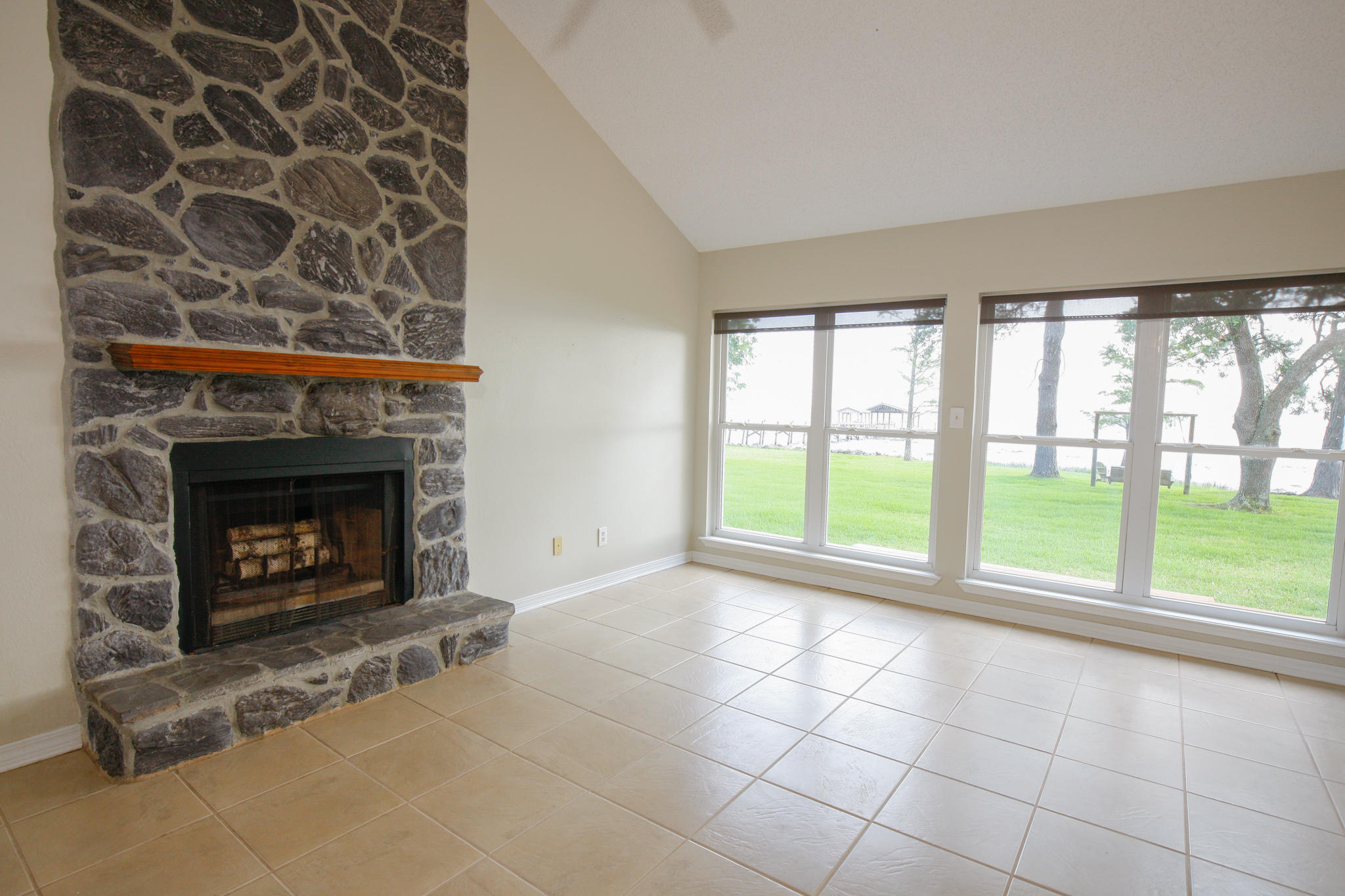 BAY FOREST - Residential