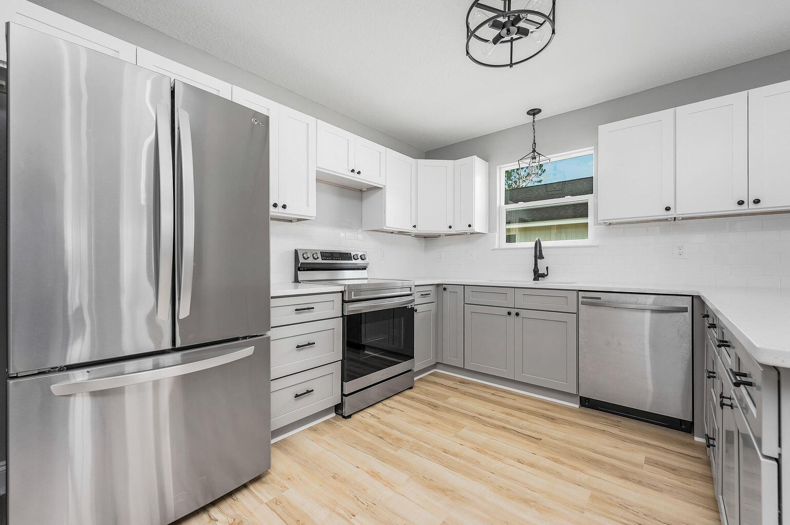 CV PINES/TRIPLE LAKE - Residential