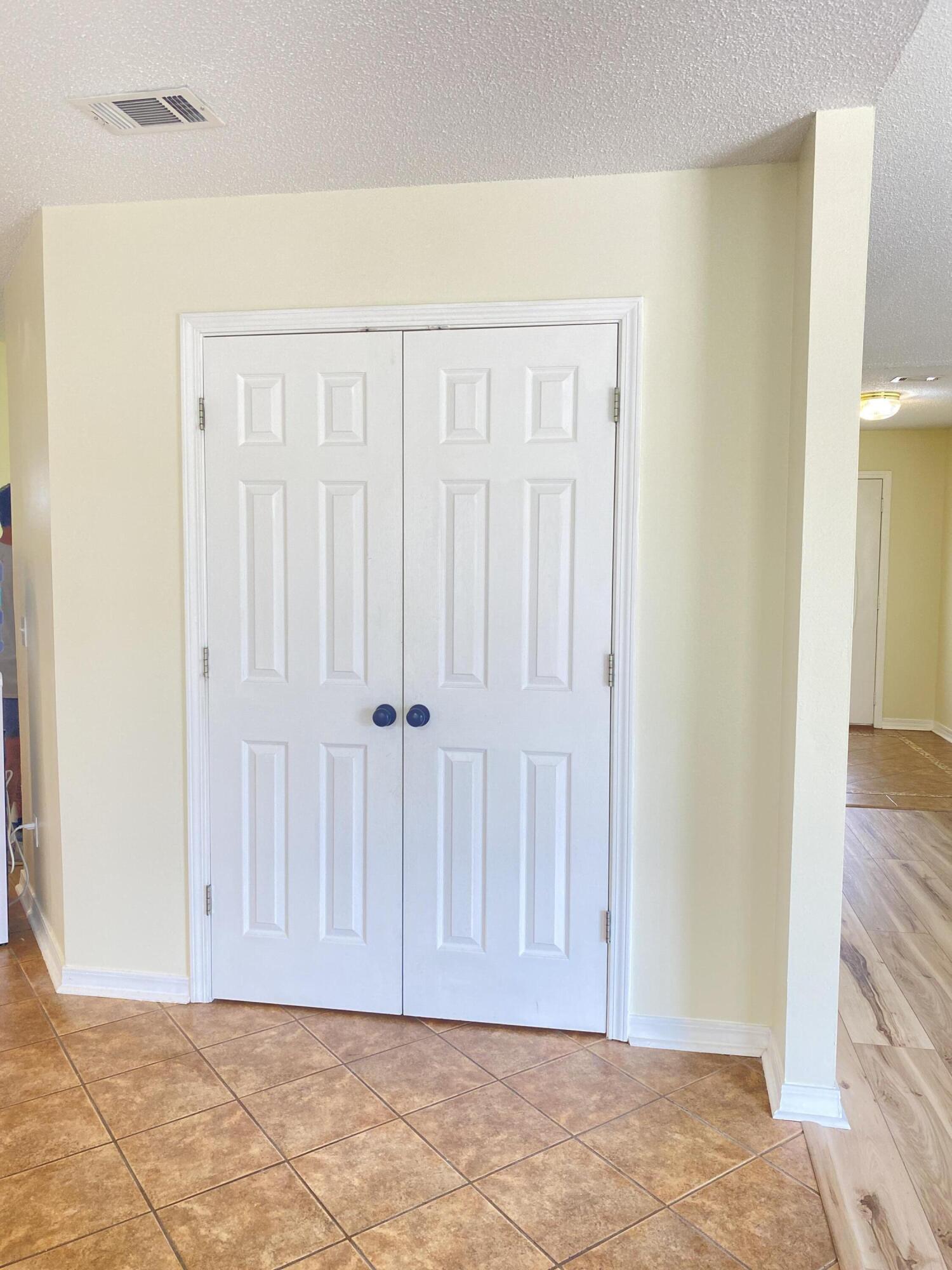 CHEROKEE BEND S/D PH 2 - Residential