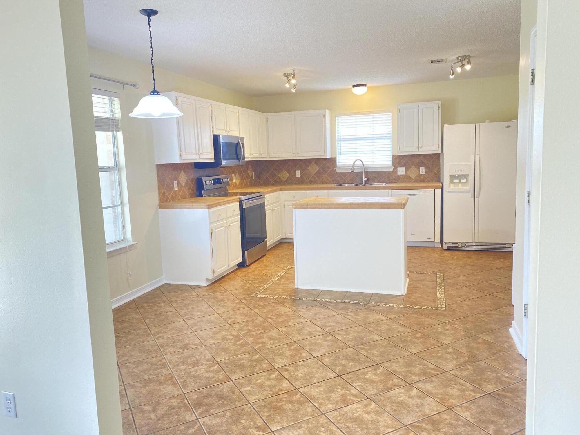 CHEROKEE BEND S/D PH 2 - Residential