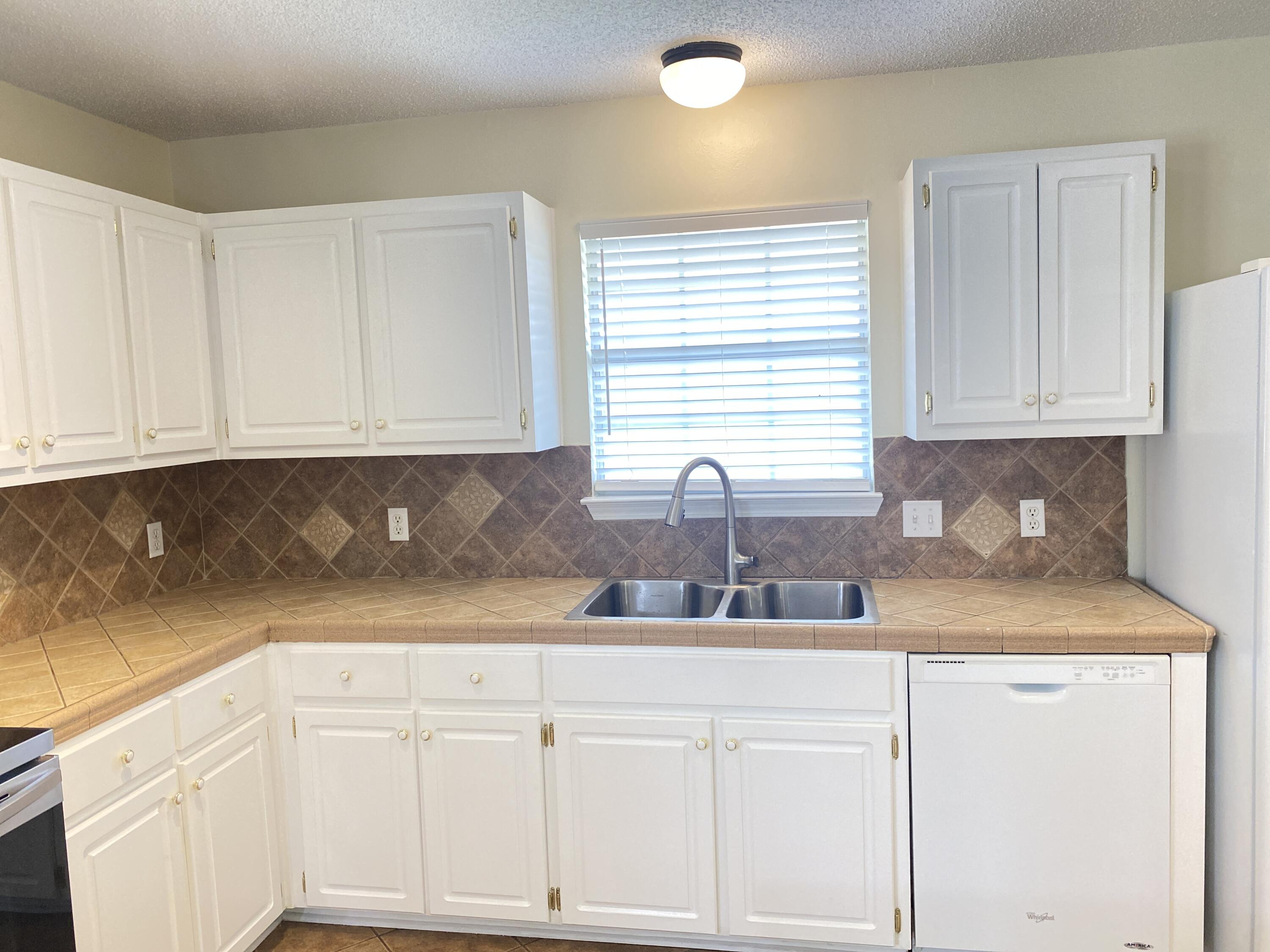 CHEROKEE BEND S/D PH 2 - Residential