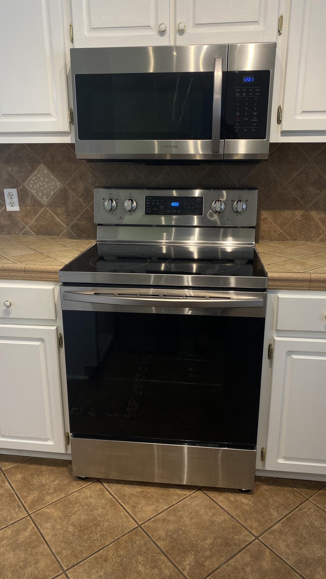 CHEROKEE BEND S/D PH 2 - Residential