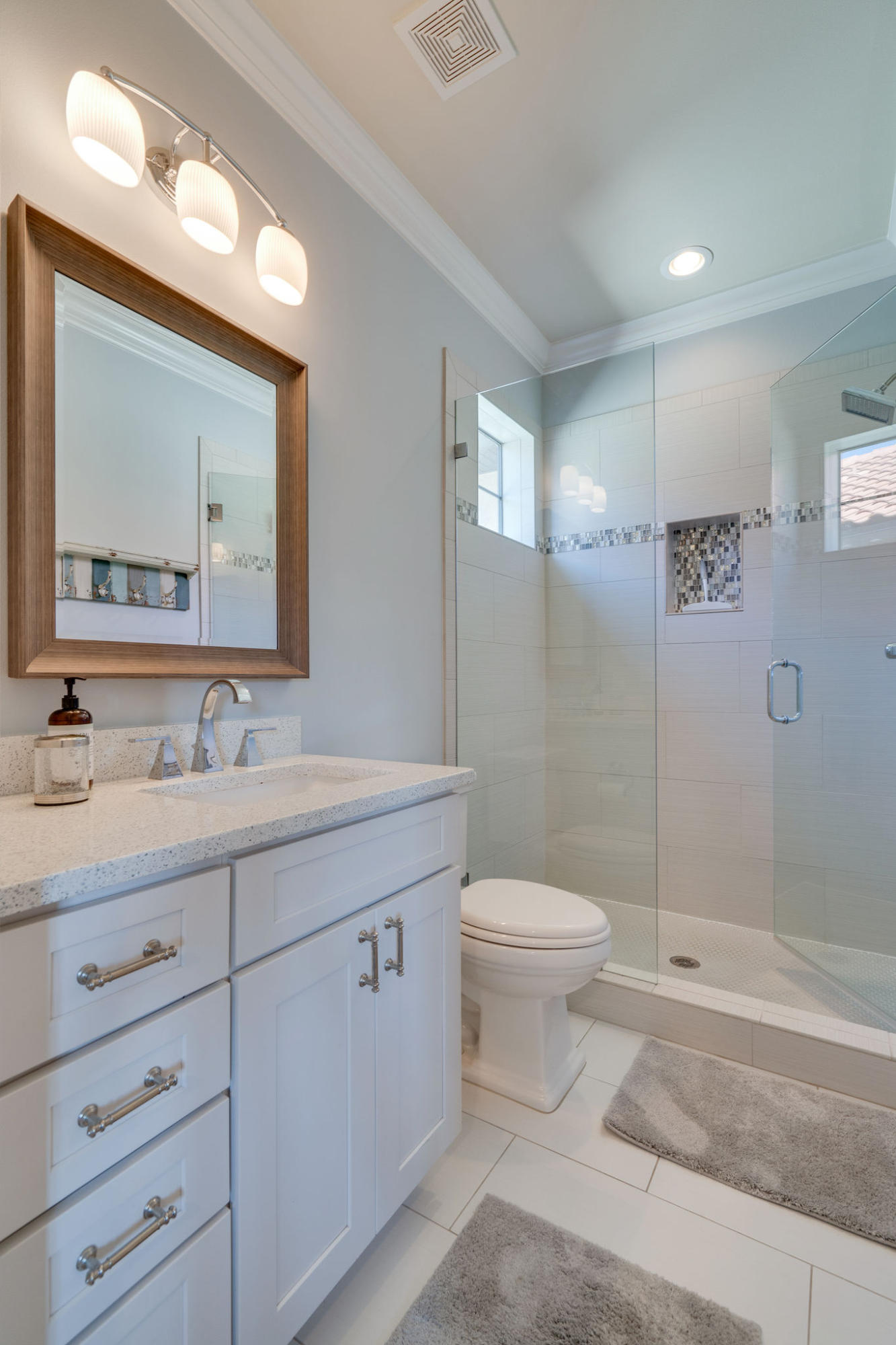 VILLA LAGO - Residential