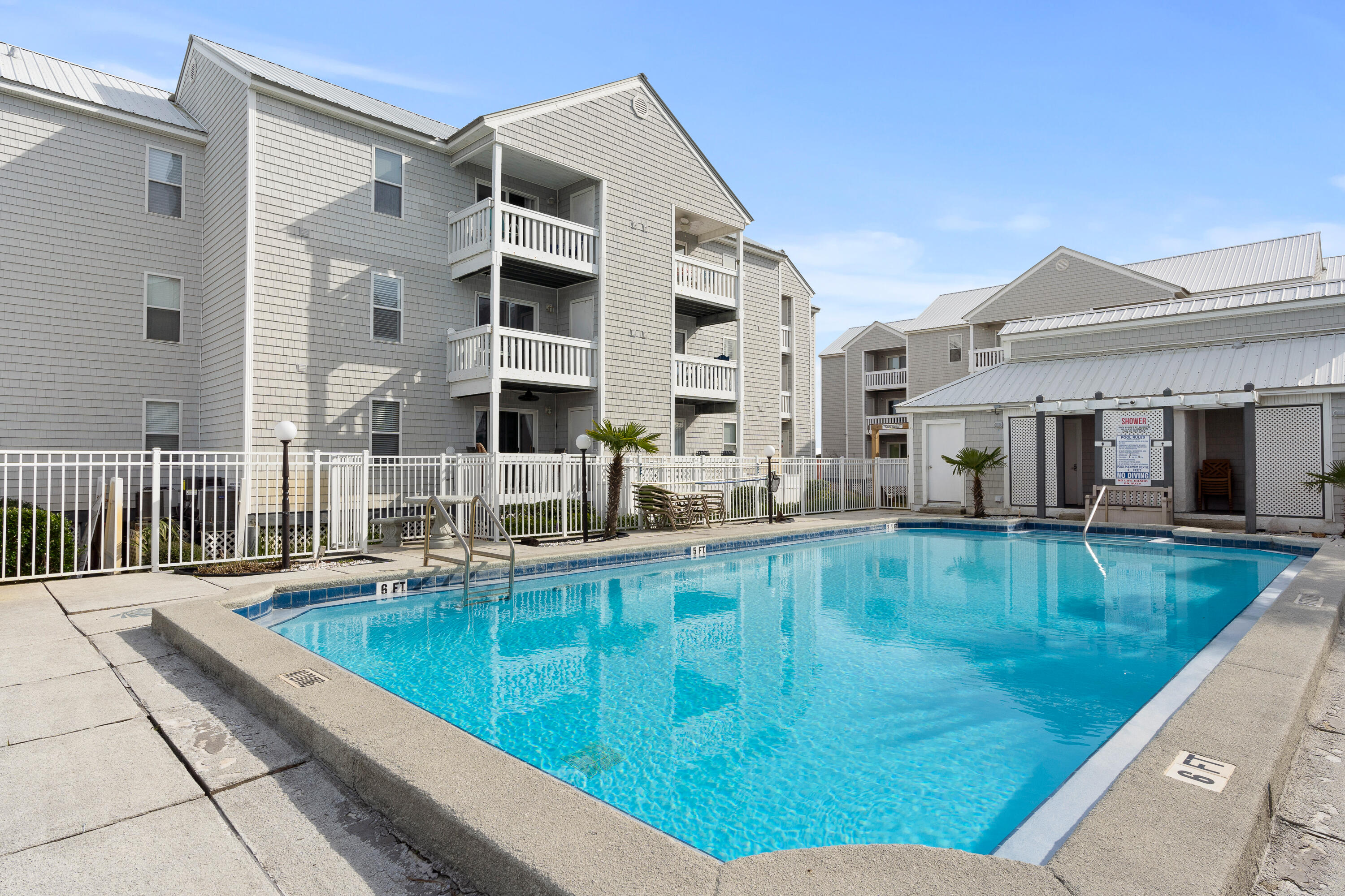 HERMITAGE CONDOMINIUM - Residential