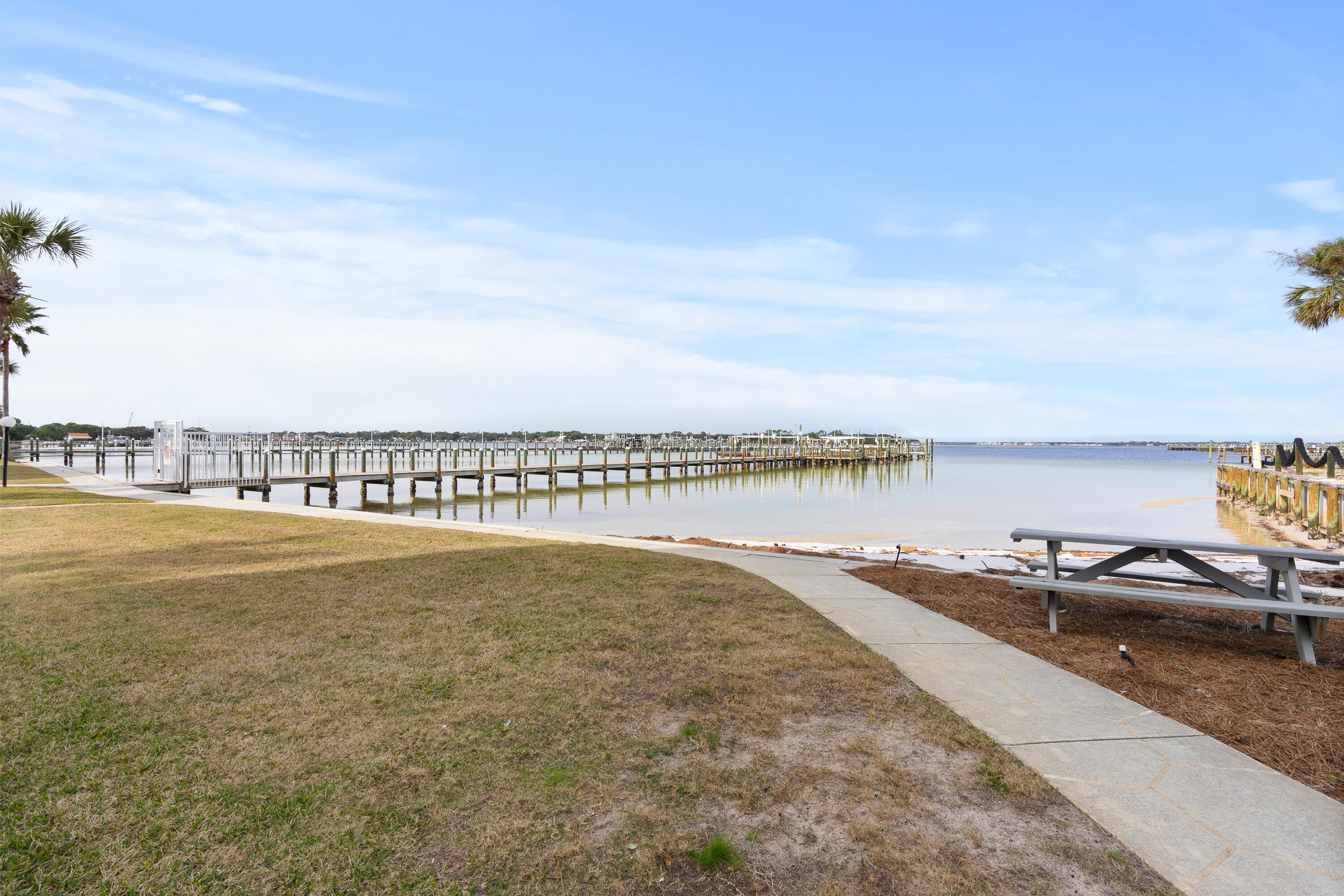 HERMITAGE CONDOMINIUM - Residential