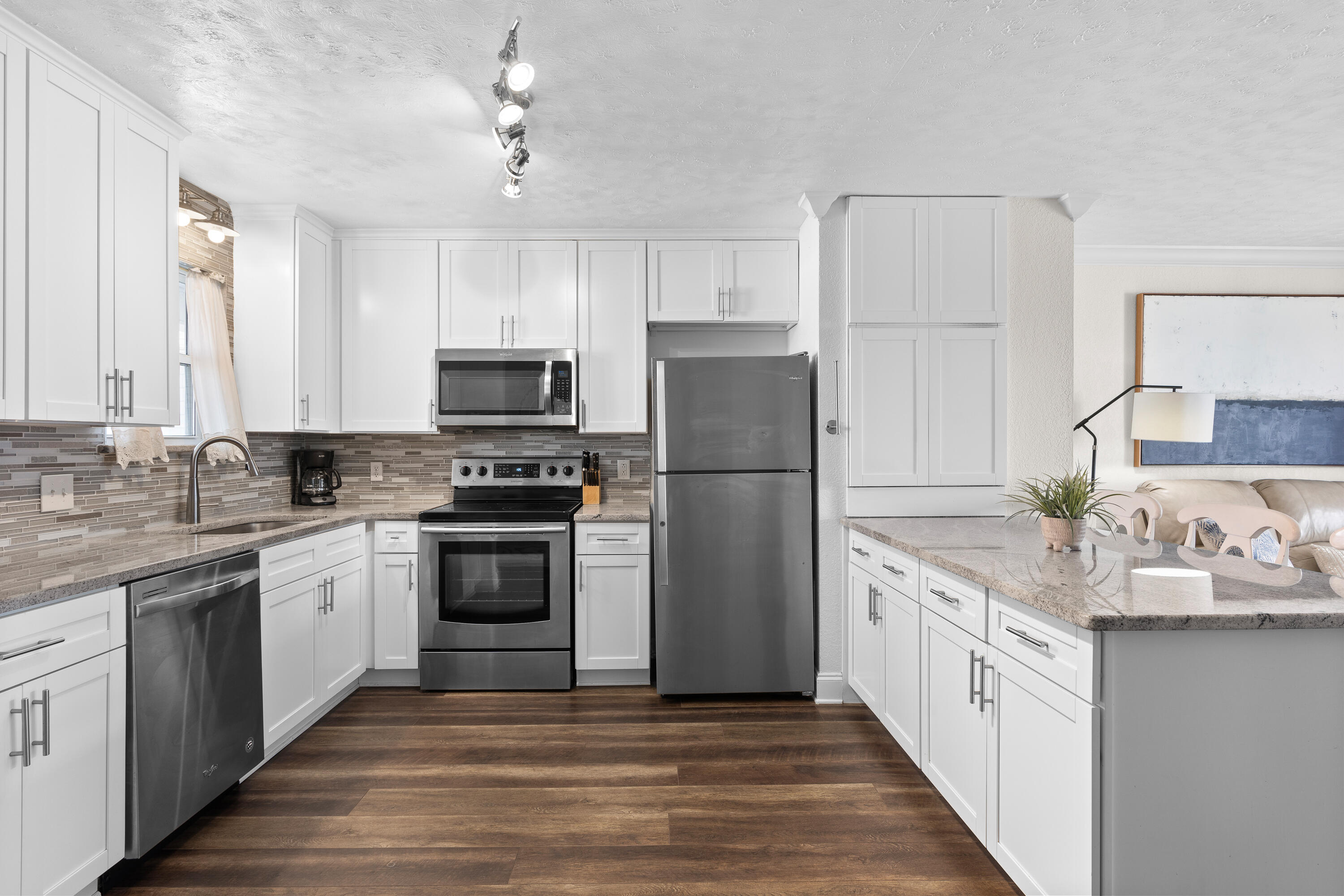 HERMITAGE CONDOMINIUM - Residential