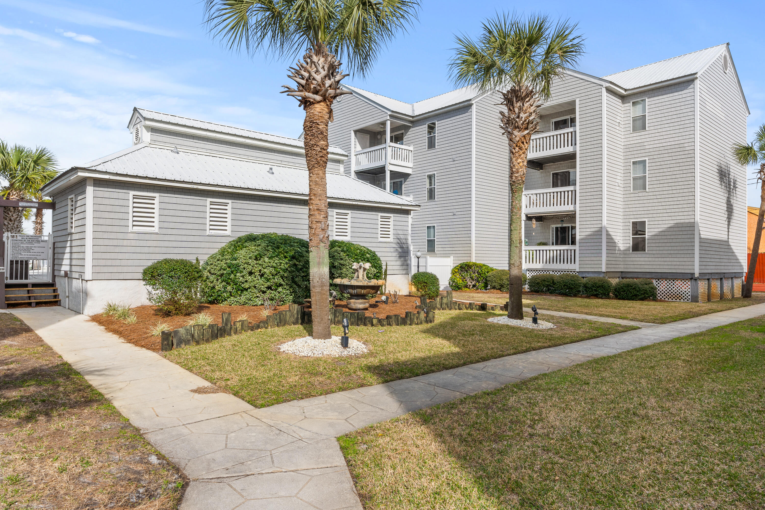 HERMITAGE CONDOMINIUM - Residential