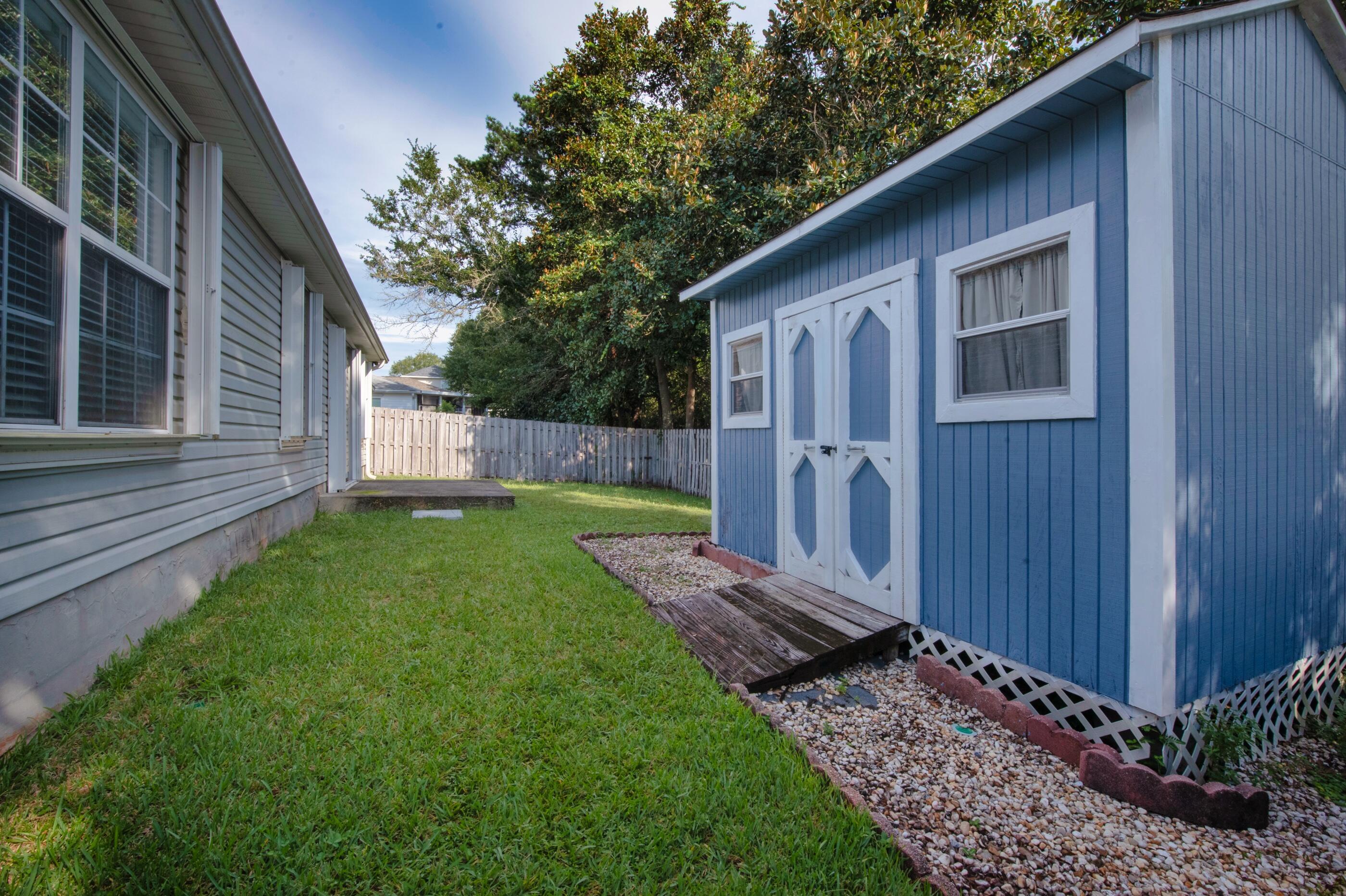 HARLAN SQUARE S/D - Residential