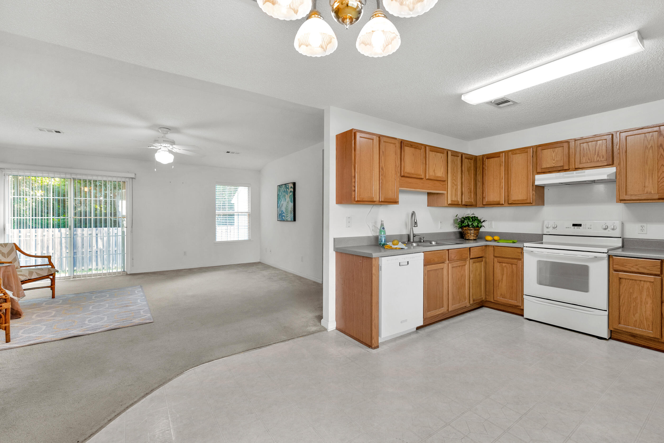 HARLAN SQUARE S/D - Residential